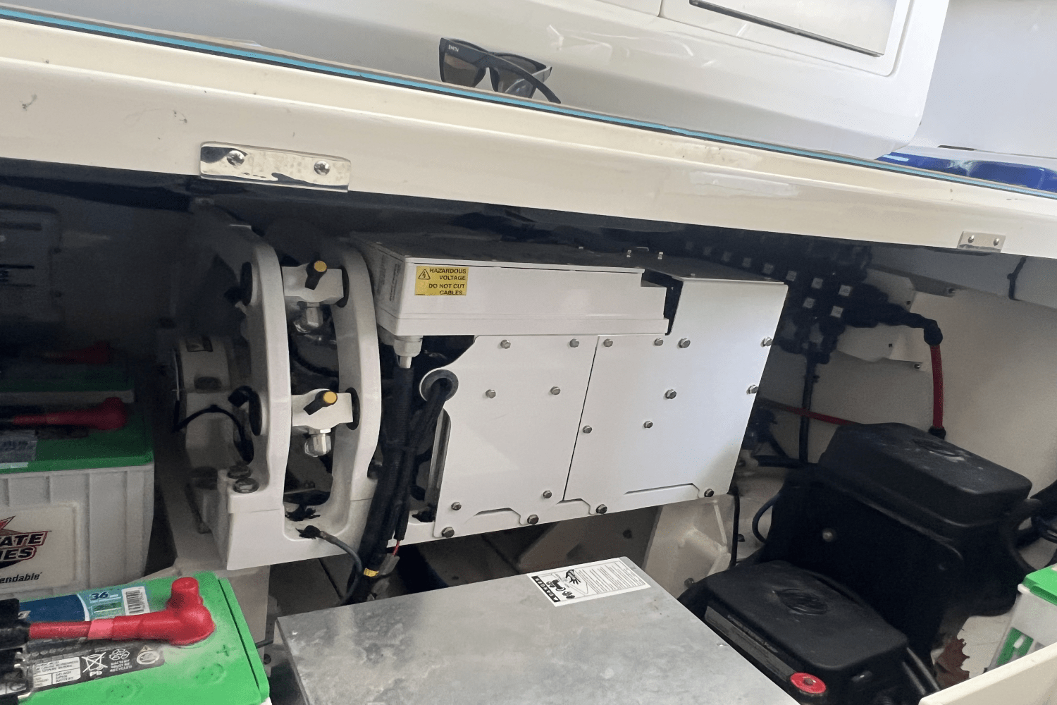 2021 Boston Whaler 420 OUTRAGE Image Thumbnail #15