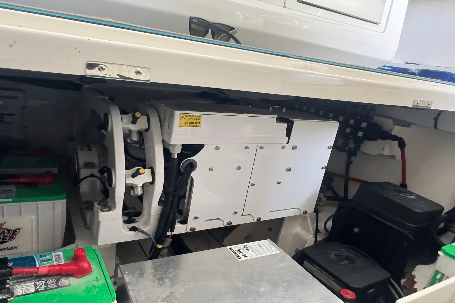 2021 Boston Whaler 420 OUTRAGE Image Thumbnail #15