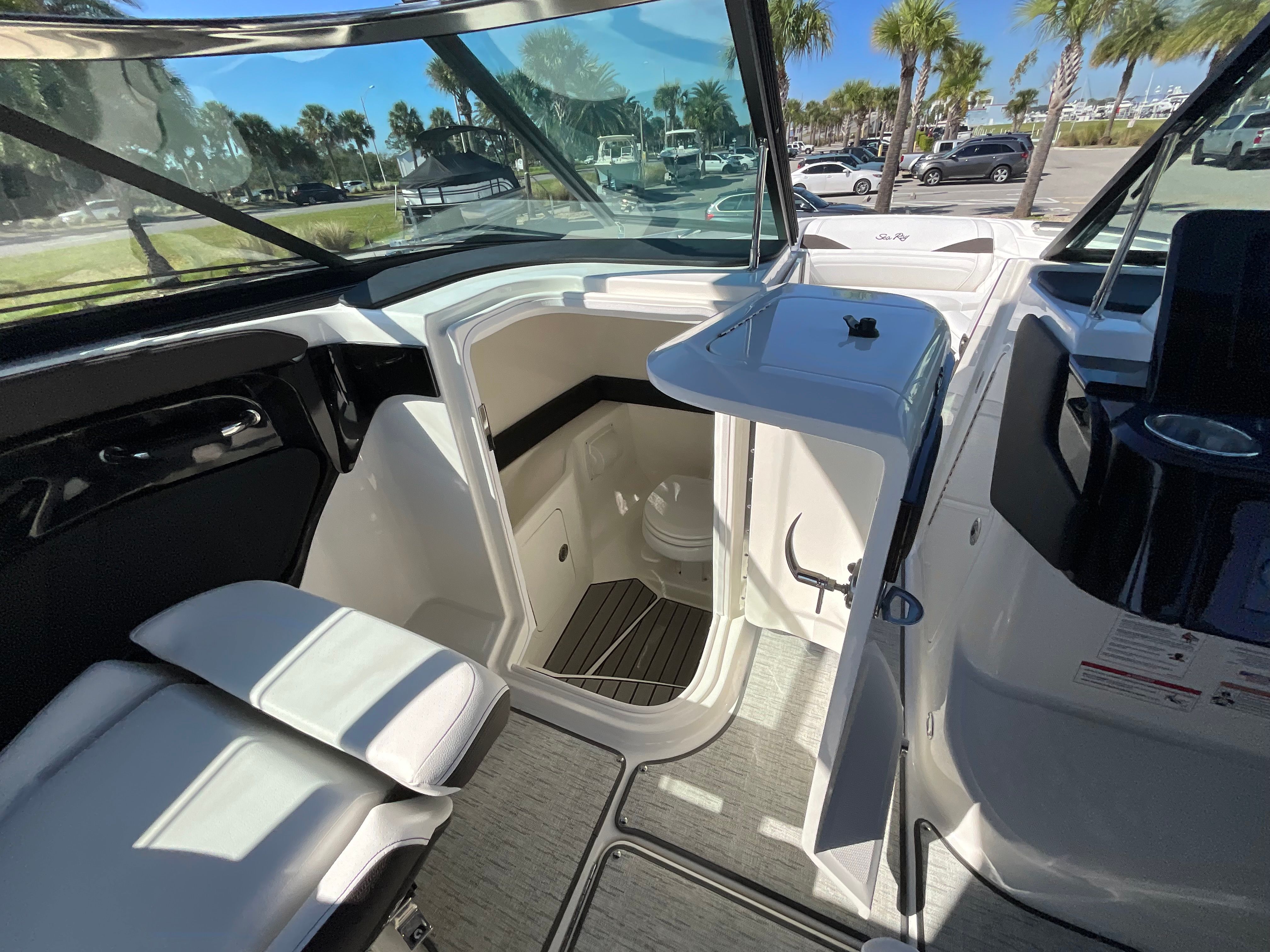 2026 Sea Ray SLX 280 Outboard Image Thumbnail #19