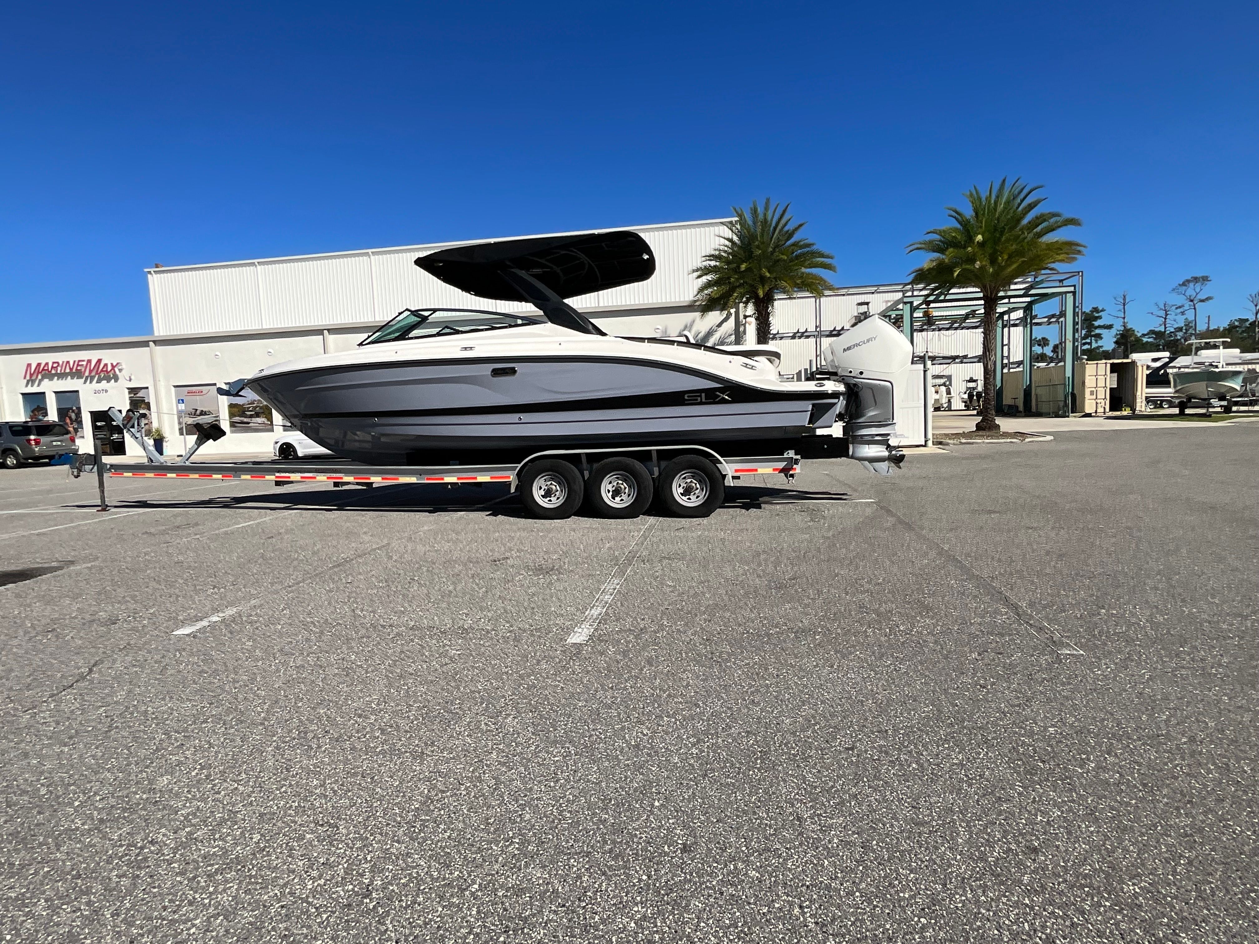 2026 Sea Ray SLX 280 Outboard Image Thumbnail #3