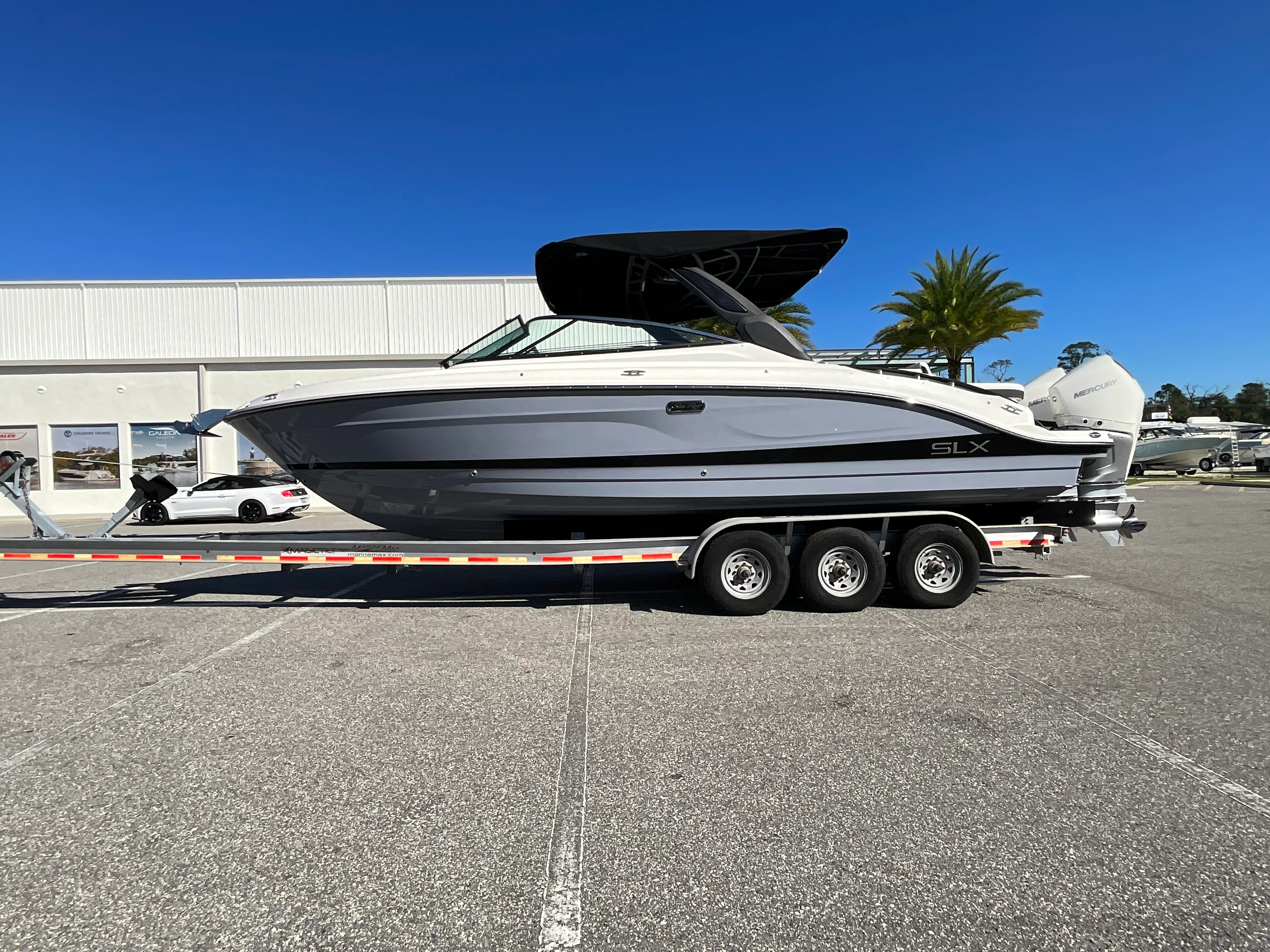 2026 Sea Ray SLX 280 Outboard Image Thumbnail #23