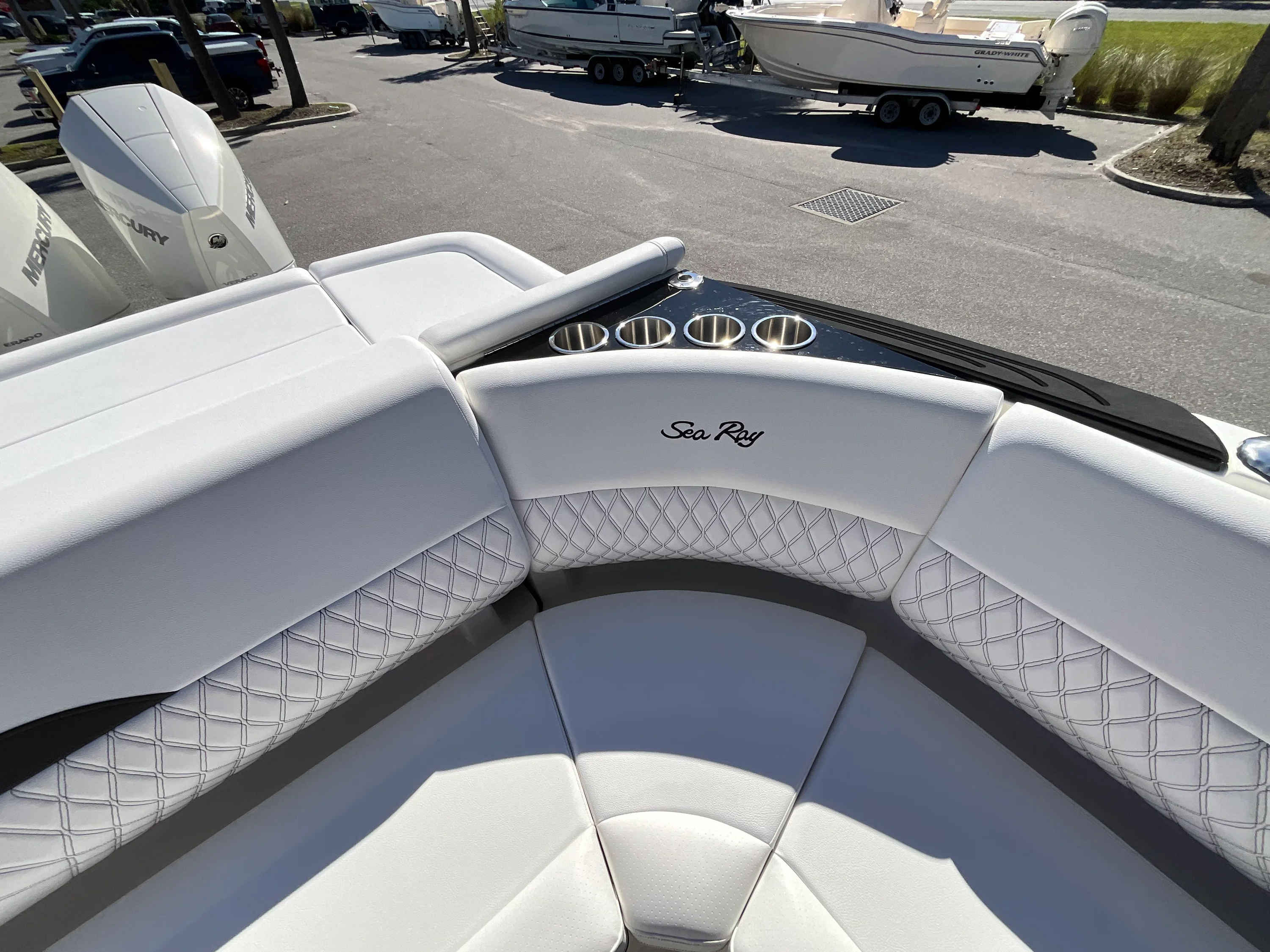 2026 Sea Ray SLX 280 Outboard Image Thumbnail #13