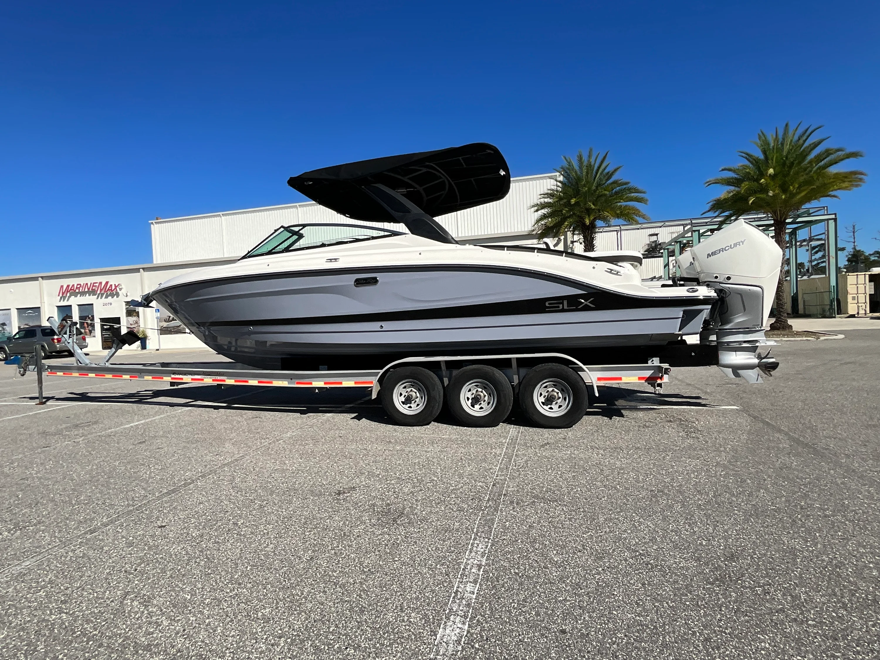 2026 Sea Ray SLX 280 Outboard Image Thumbnail #4