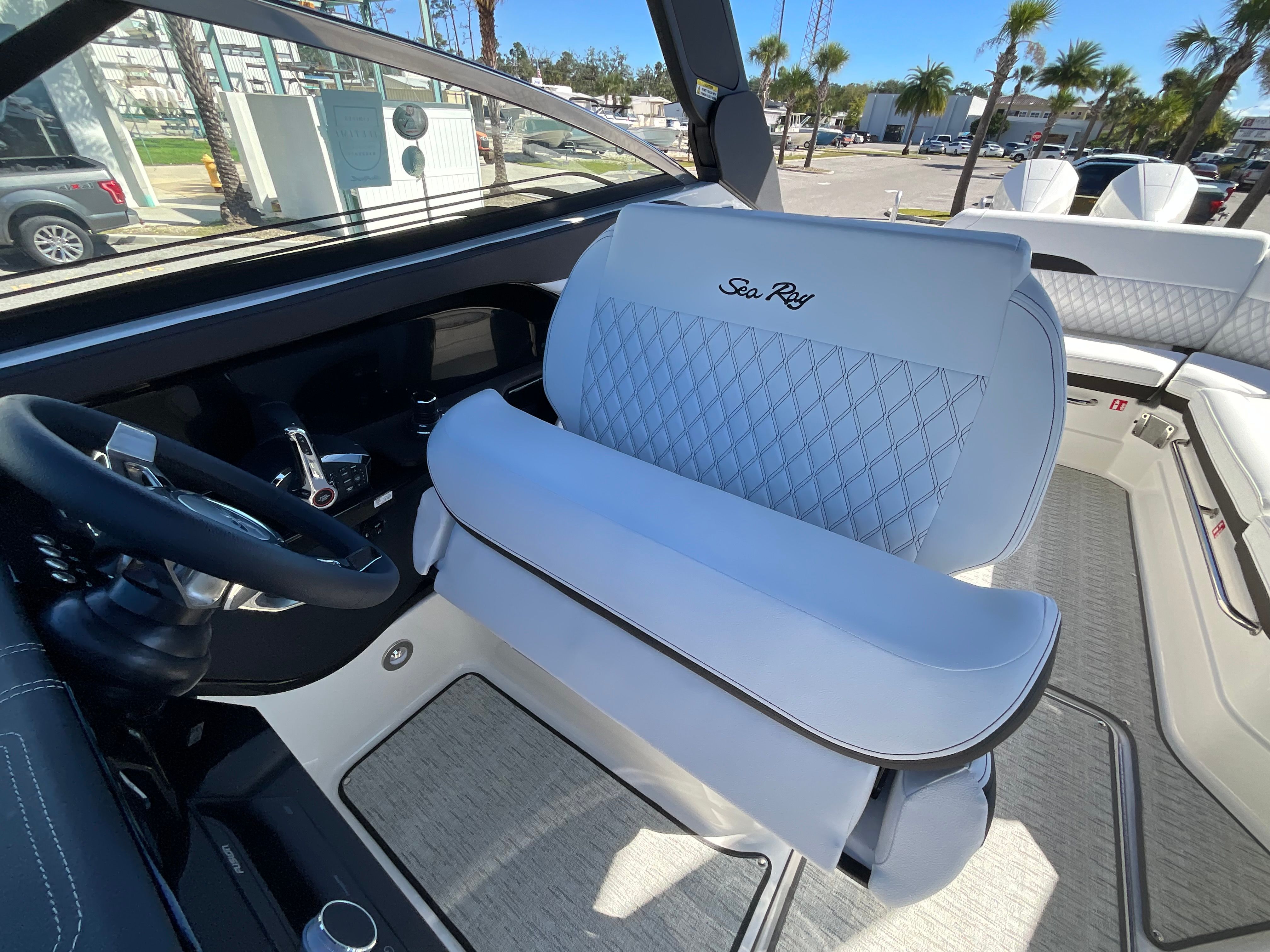 2026 Sea Ray SLX 280 Outboard Image Thumbnail #16