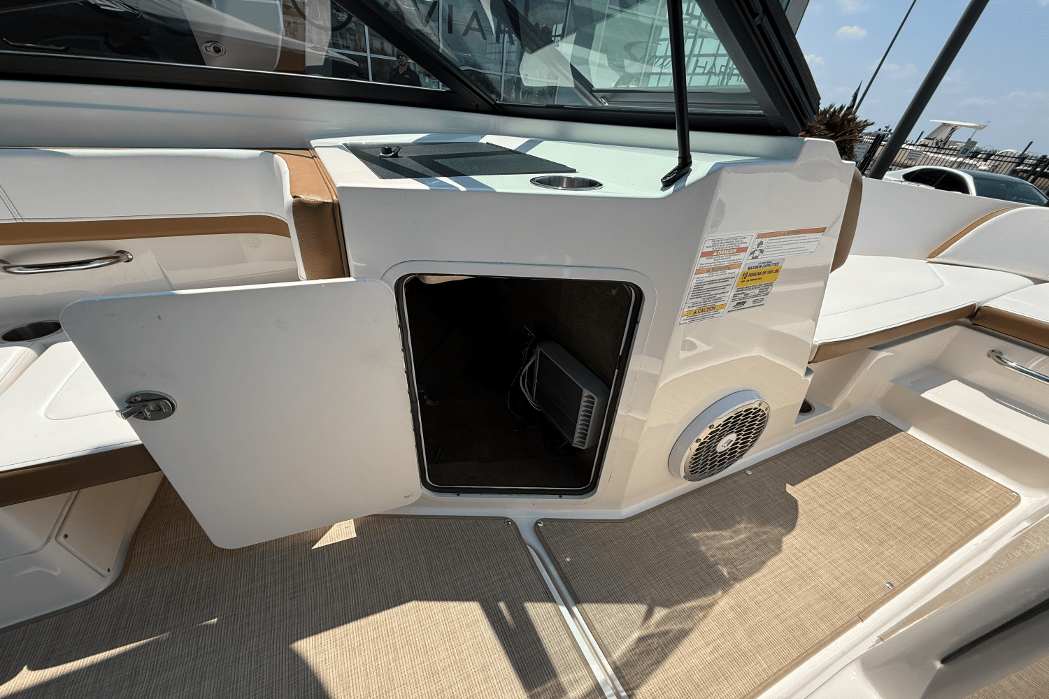 2018 Sea Ray SPX 190 Image Thumbnail #11