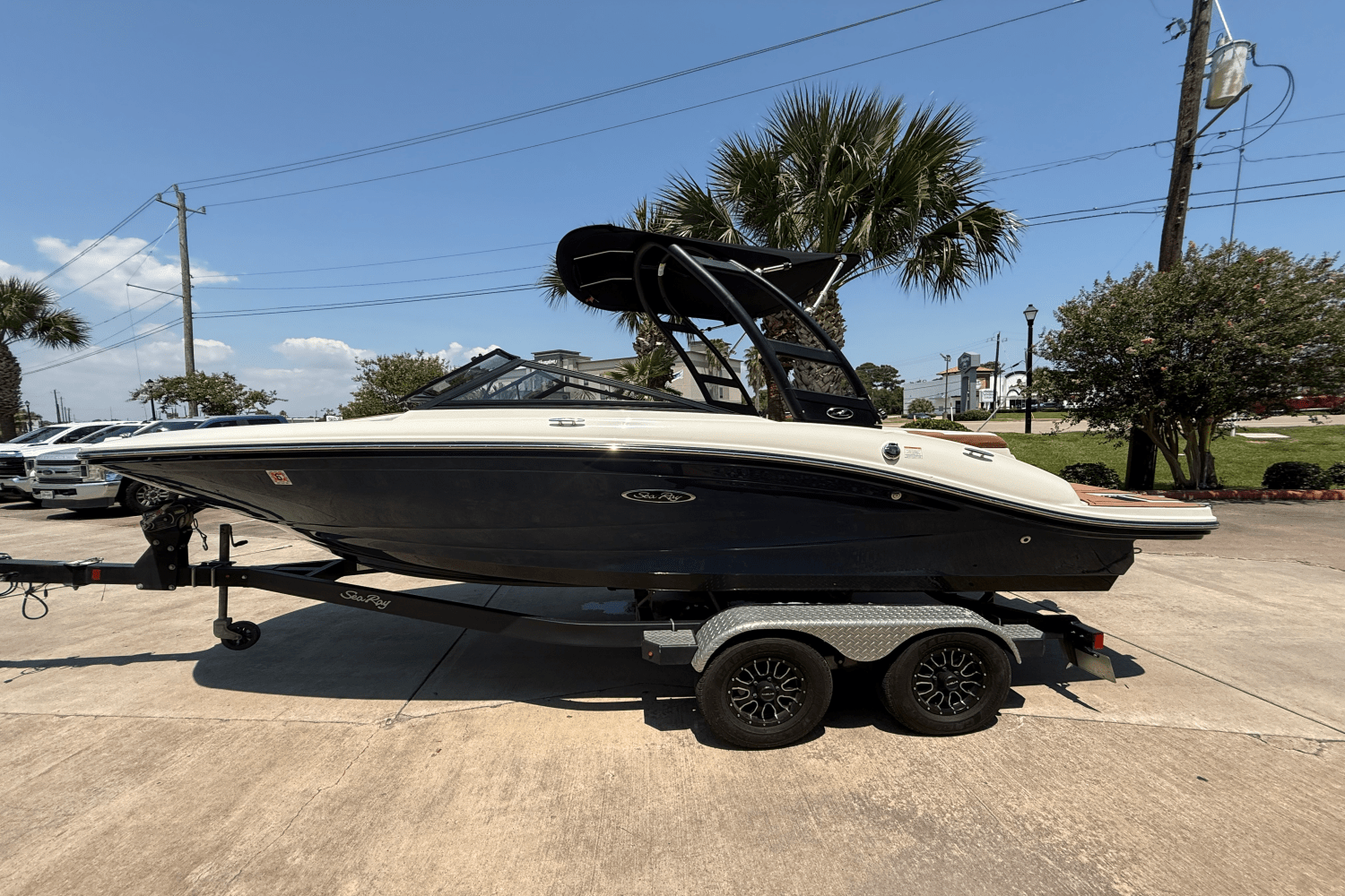 2018 Sea Ray SPX 190 Image Thumbnail #2