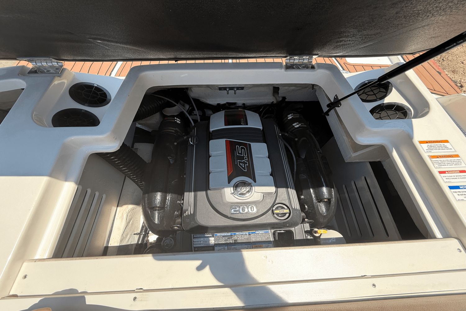 2018 Sea Ray SPX 190 Image Thumbnail #18