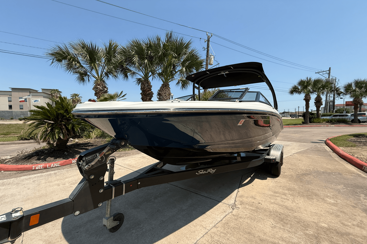 2018 Sea Ray SPX 190 Image Thumbnail #3