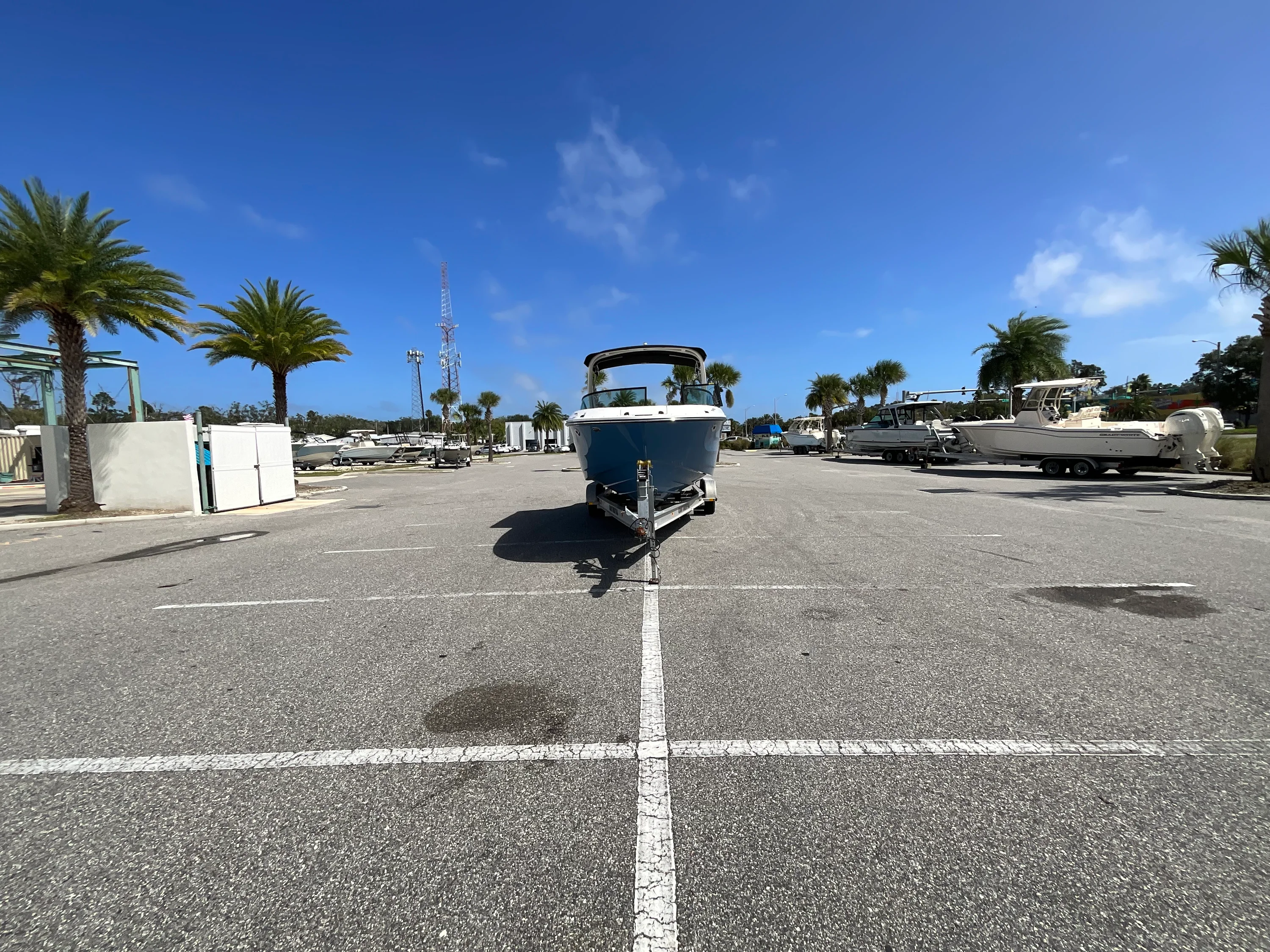 2026 Sea Ray SDX 230 Outboard Image Thumbnail #31