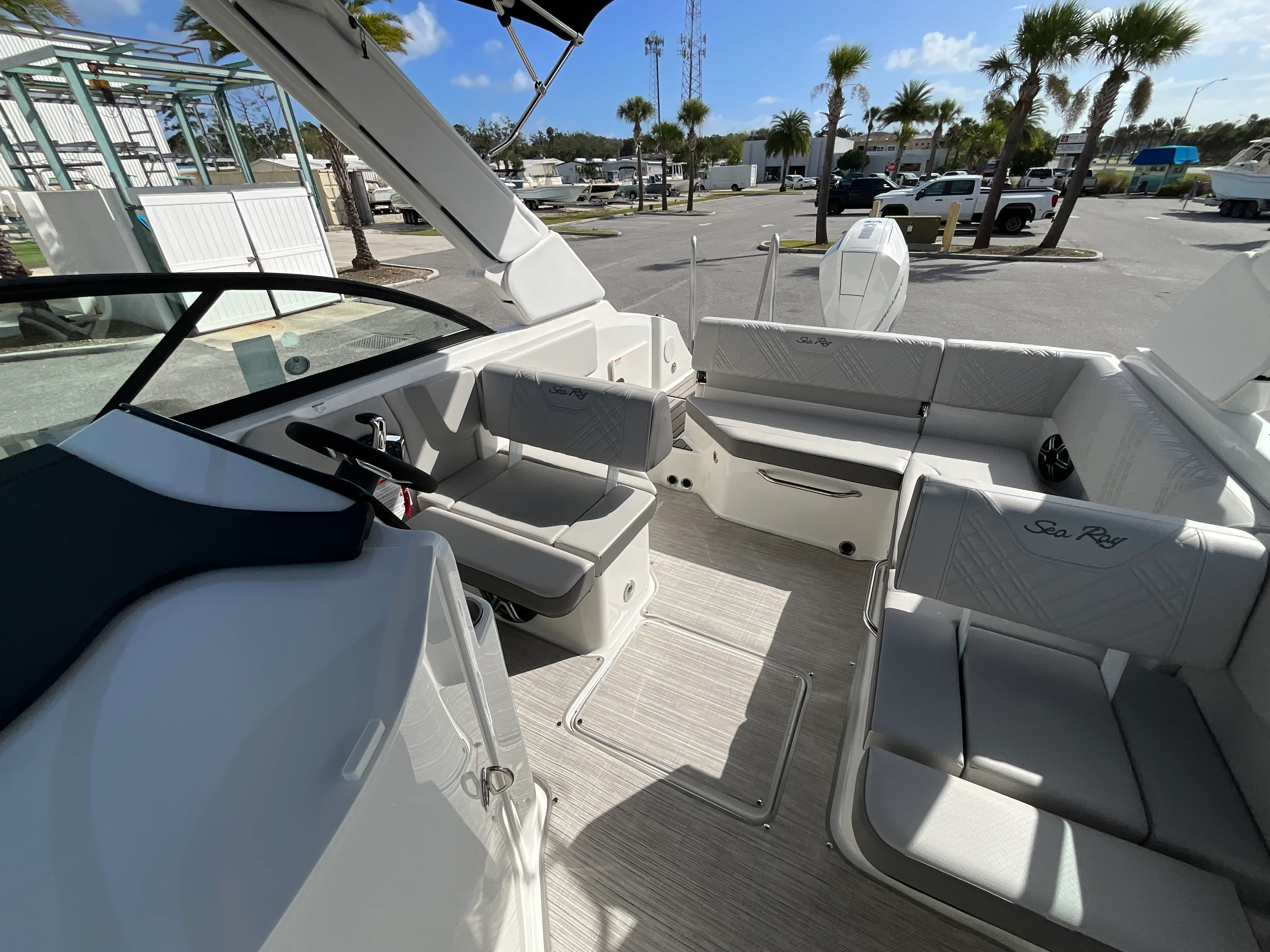 2026 Sea Ray SDX 230 Outboard Image Thumbnail #17