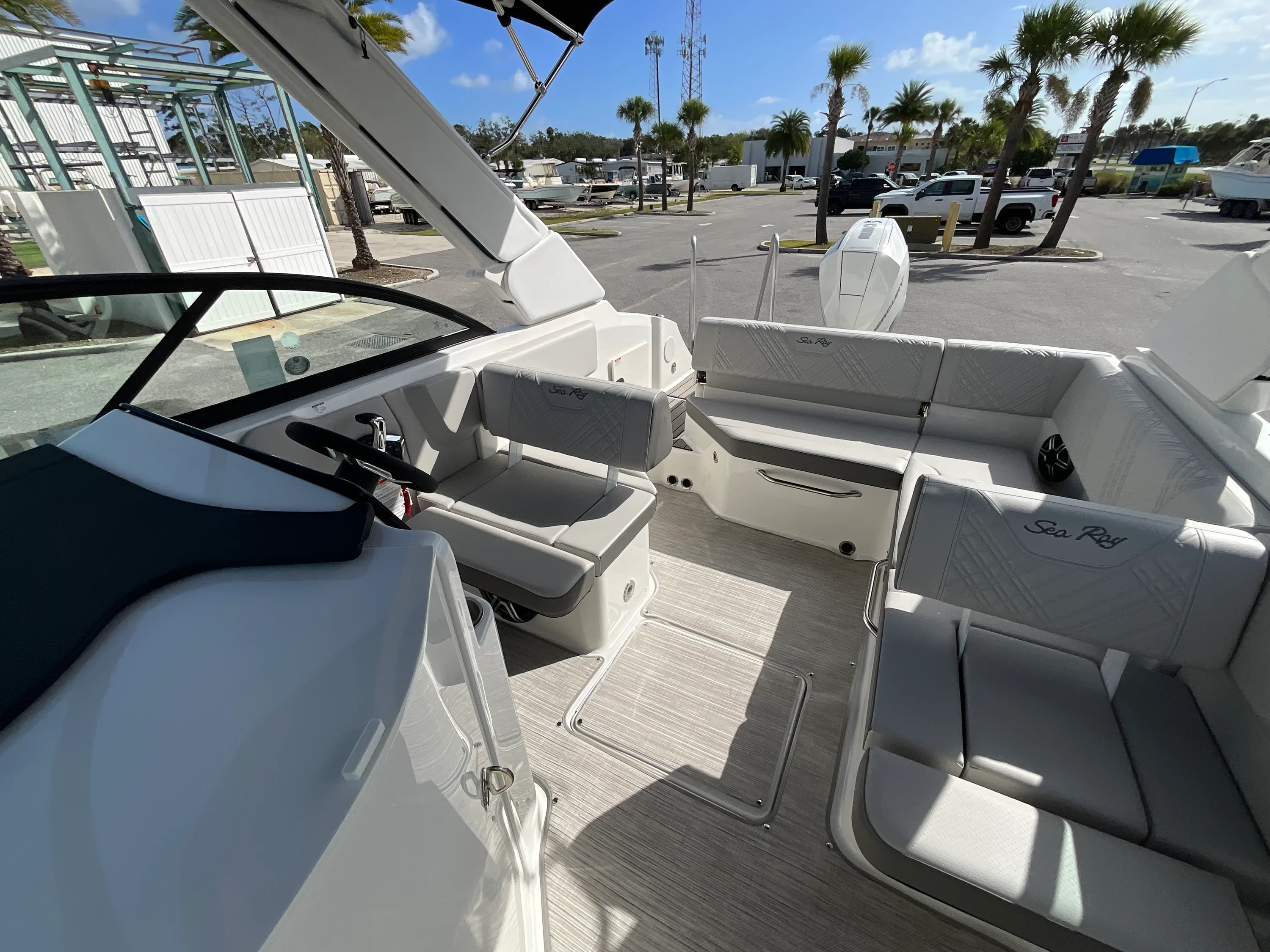 2026 Sea Ray SDX 230 Outboard Image Thumbnail #21