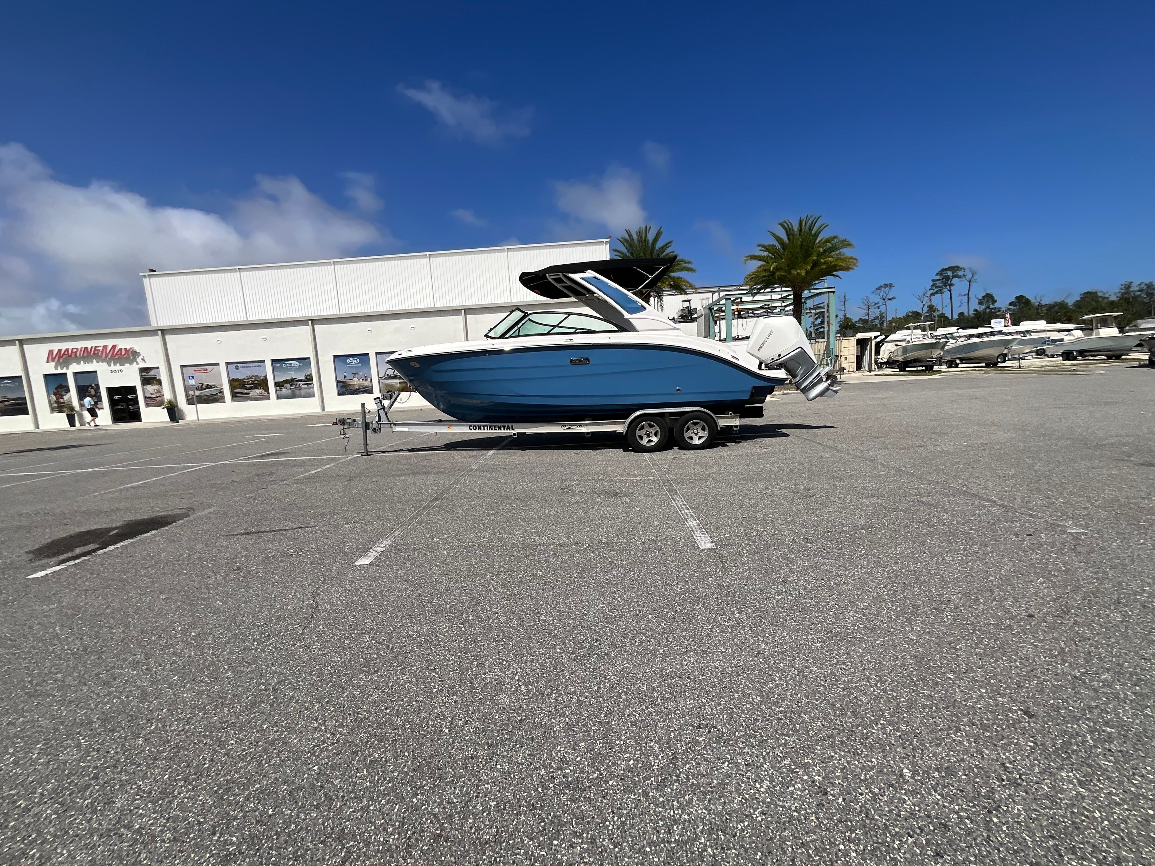 2026 Sea Ray SDX 230 Outboard Image Thumbnail #32