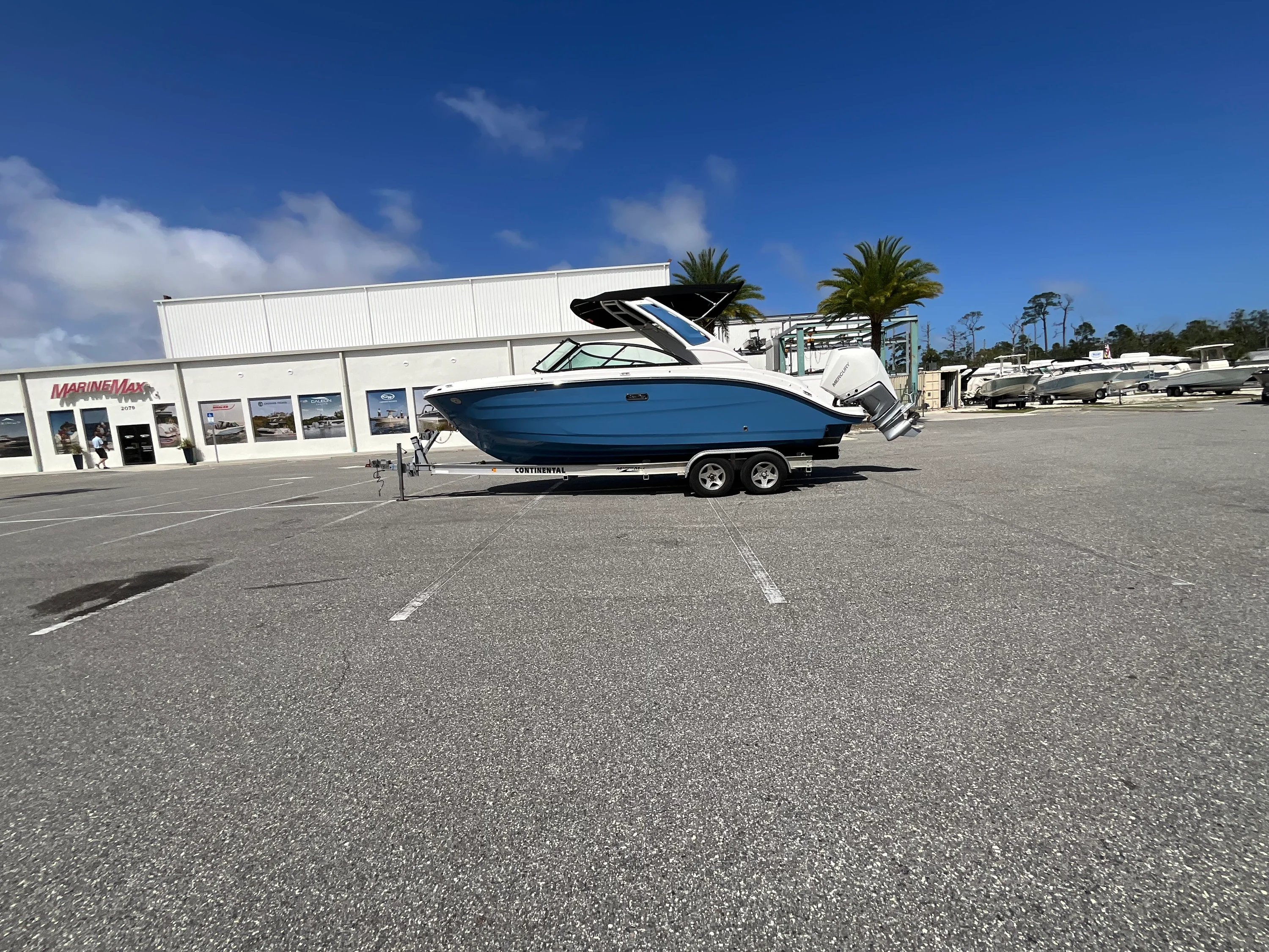 2026 Sea Ray SDX 230 Outboard Image Thumbnail #36