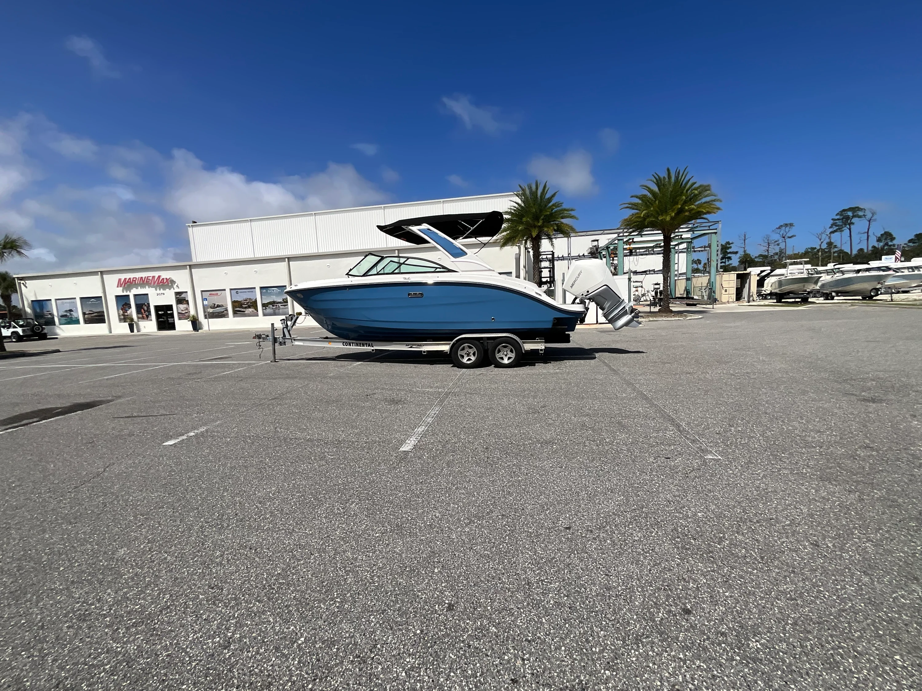 2026 Sea Ray SDX 230 Outboard Image Thumbnail #37