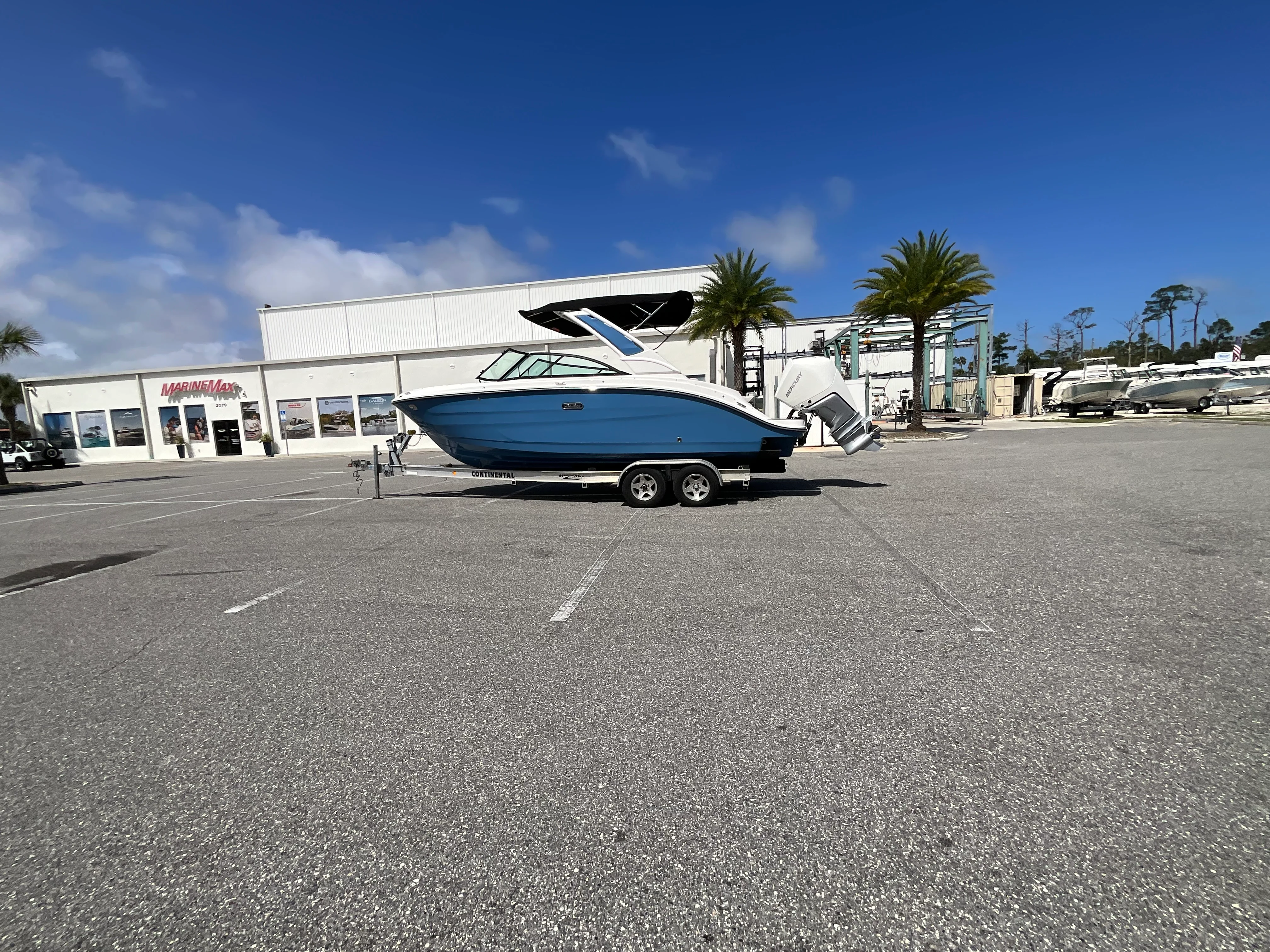 2026 Sea Ray SDX 230 Outboard Image Thumbnail #33