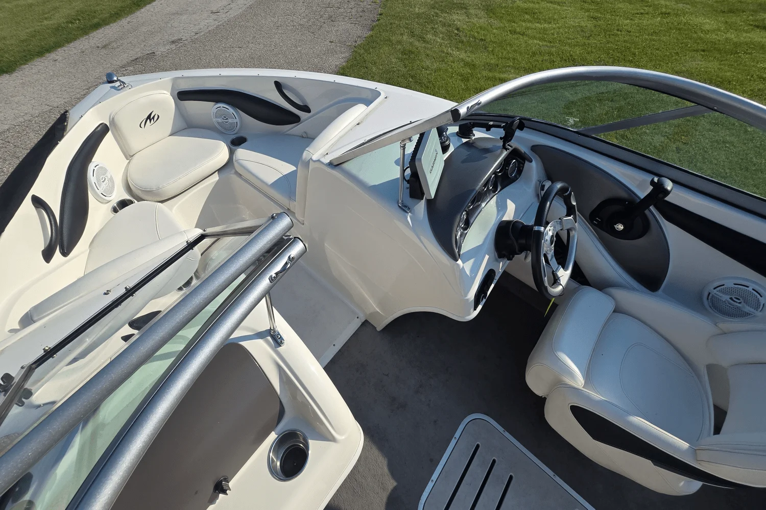 2012 Monterey 184 FS Image Thumbnail #3