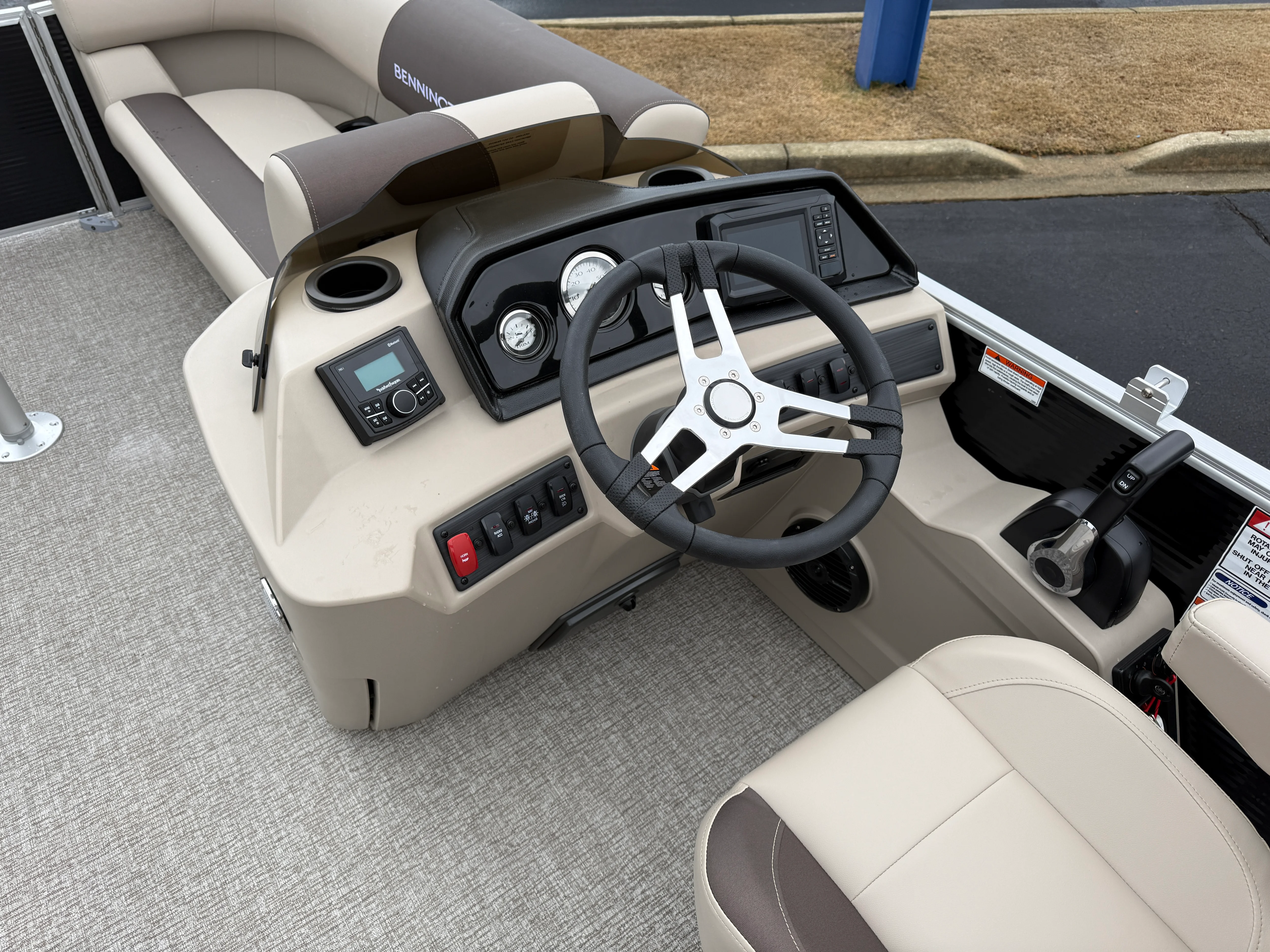 2026 Bennington 22SSR Image Thumbnail #12