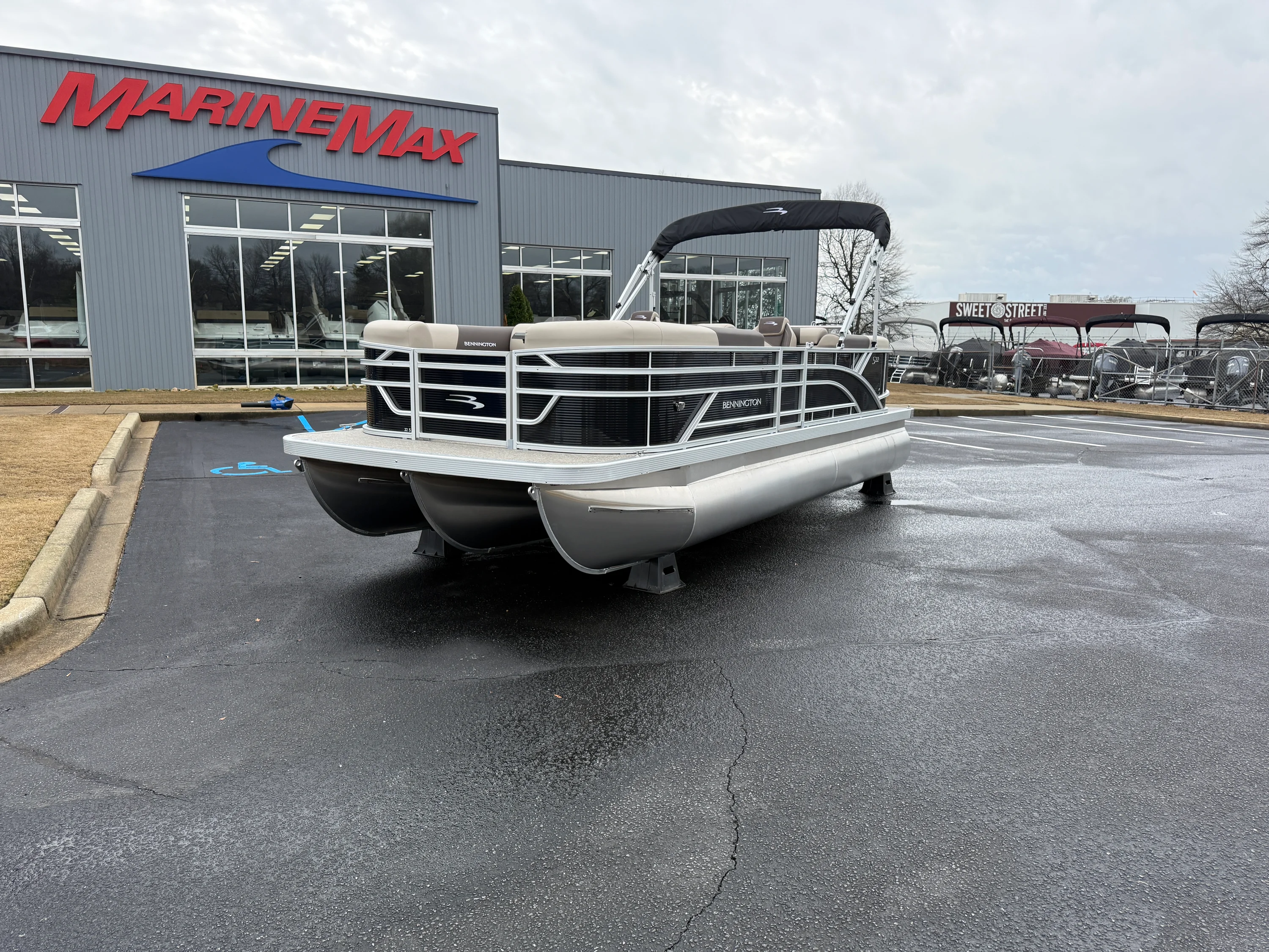 2026 Bennington 22SSR Image Thumbnail #1