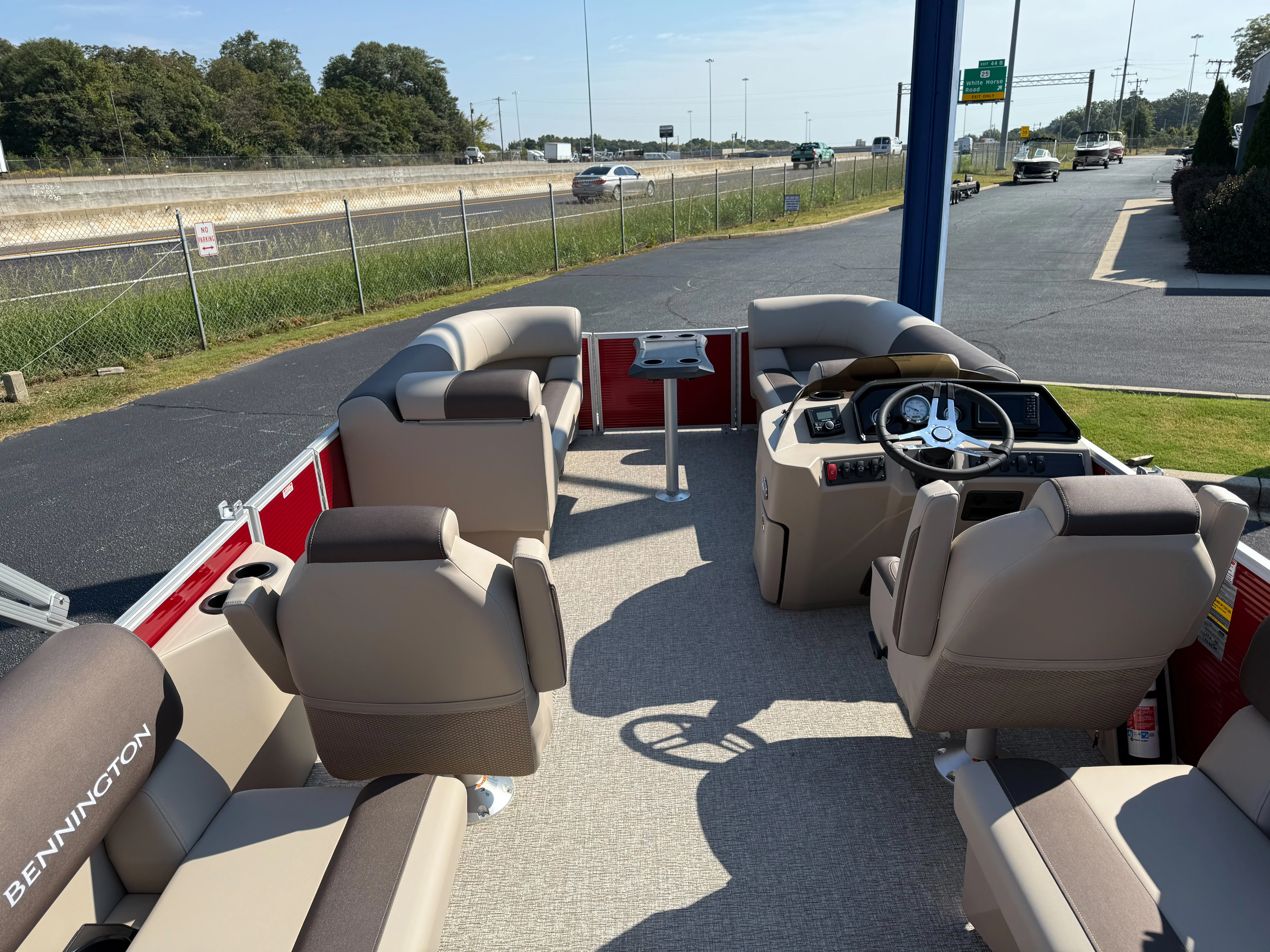 2026 Bennington 20SSR Image Thumbnail #8