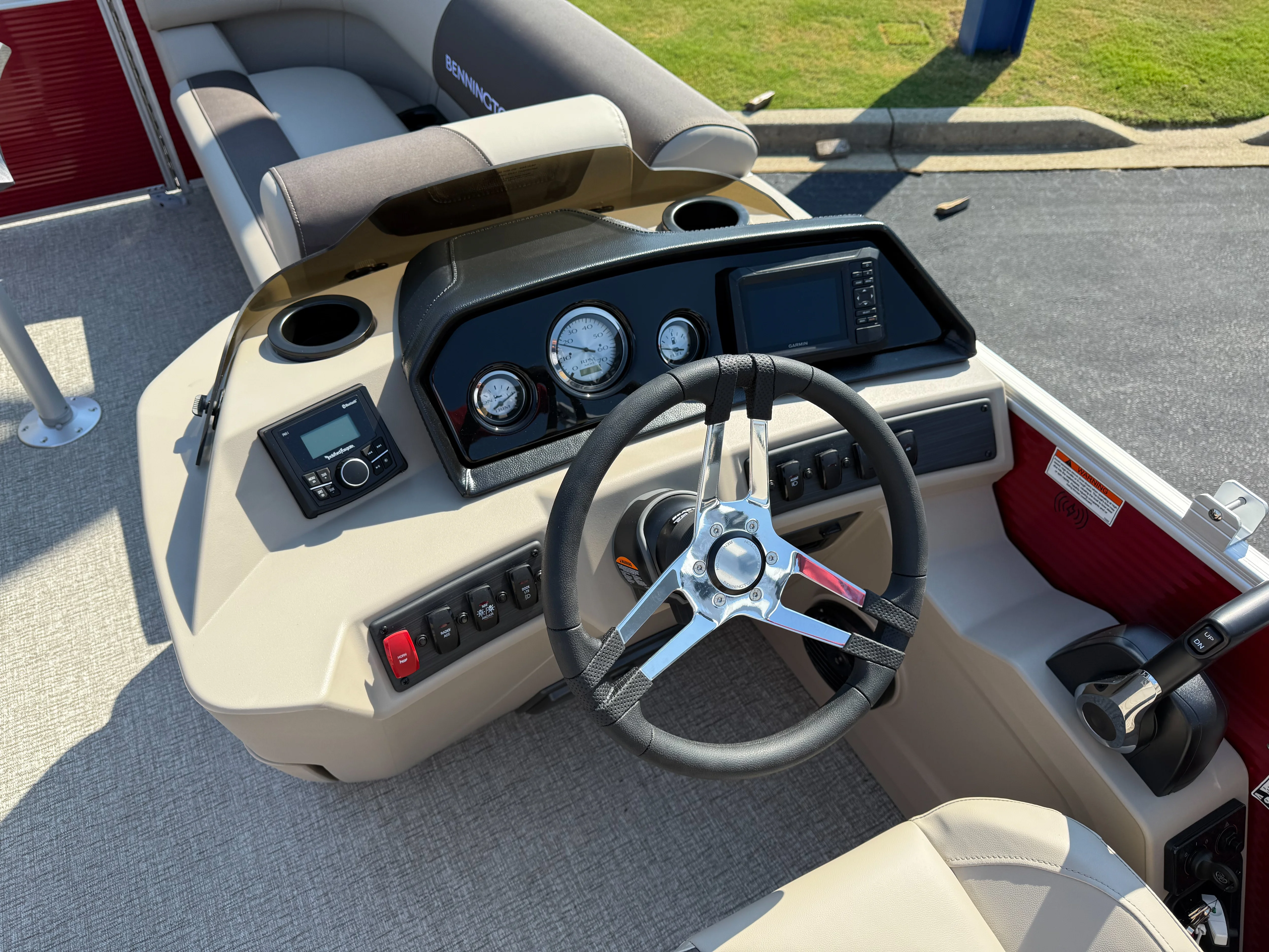 2026 Bennington 20SSR Image Thumbnail #14