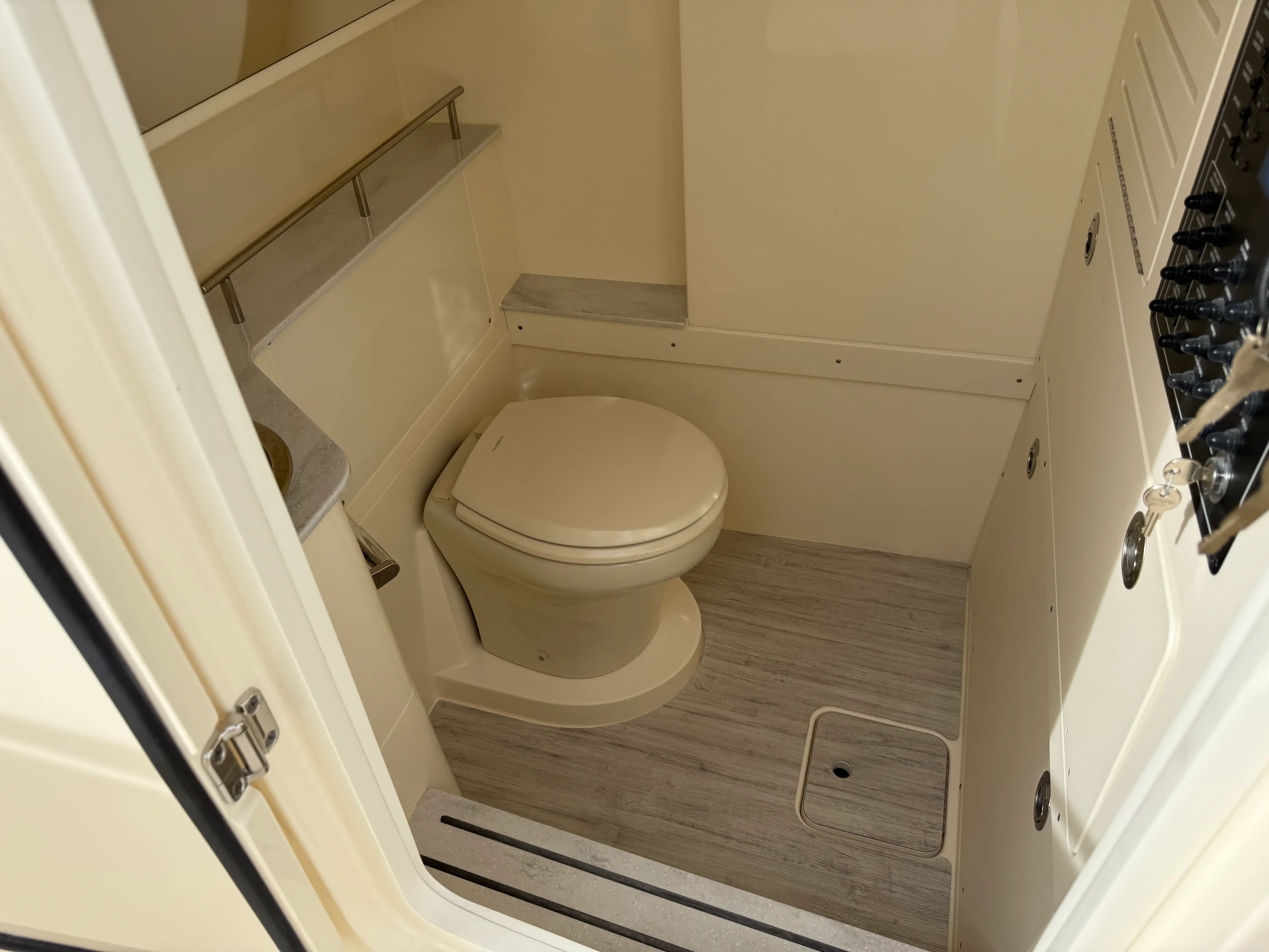 2026 Scout 288 LXF Image Thumbnail #13