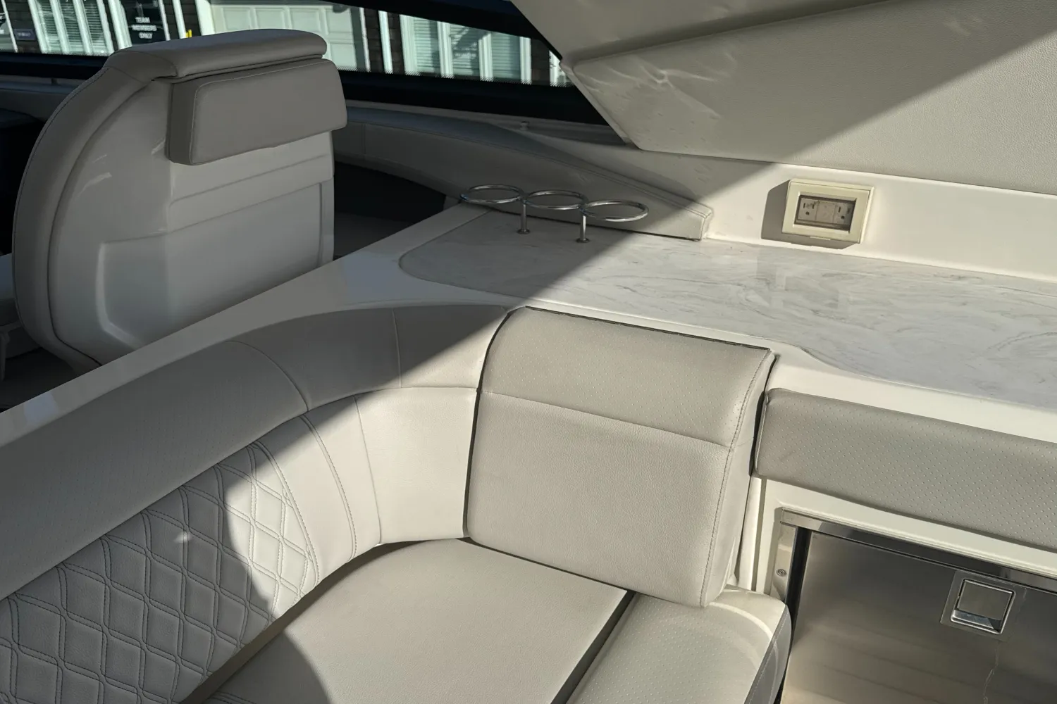 2022 Sea Ray SLX 400 Image Thumbnail #15