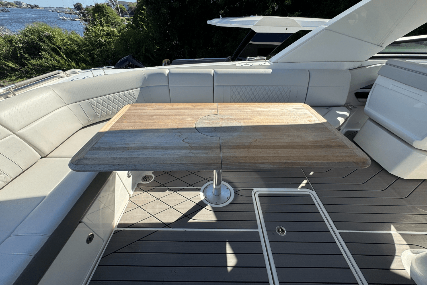 2022 Sea Ray SLX 400 Image Thumbnail #19
