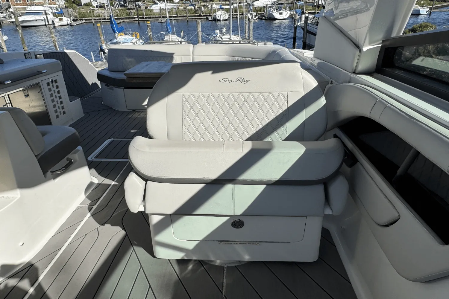 2022 Sea Ray SLX 400 Image Thumbnail #30