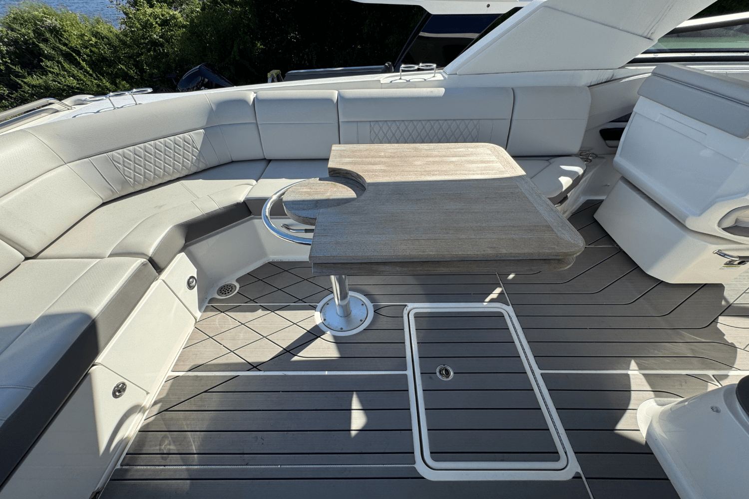 2022 Sea Ray SLX 400 Image Thumbnail #17