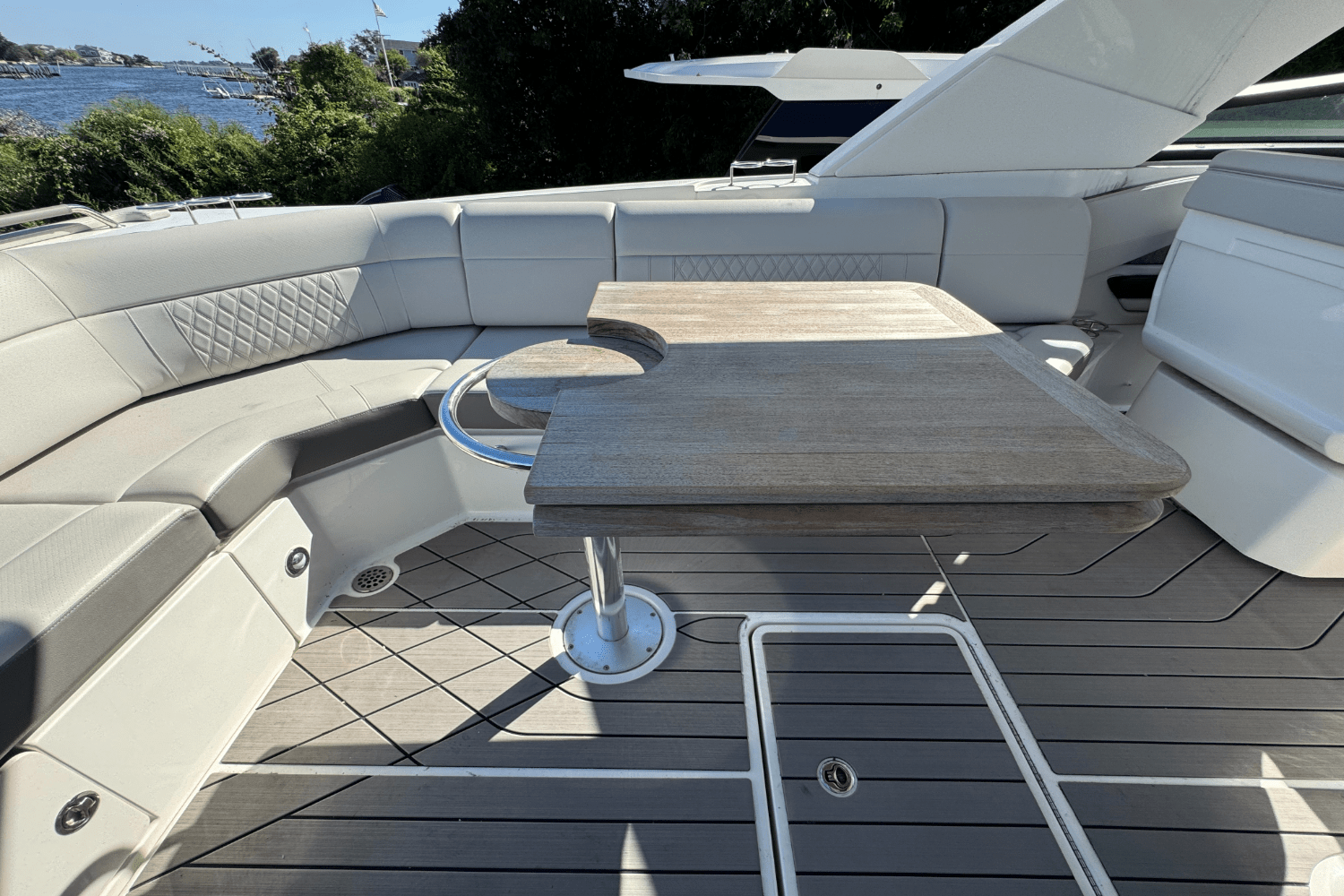 2022 Sea Ray SLX 400 Image Thumbnail #18