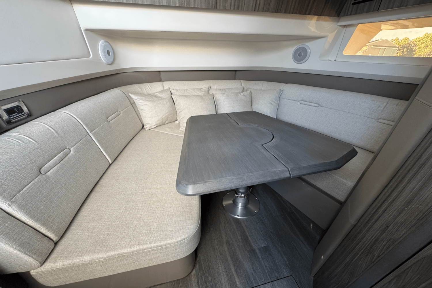 2022 Sea Ray SLX 400 Image Thumbnail #46