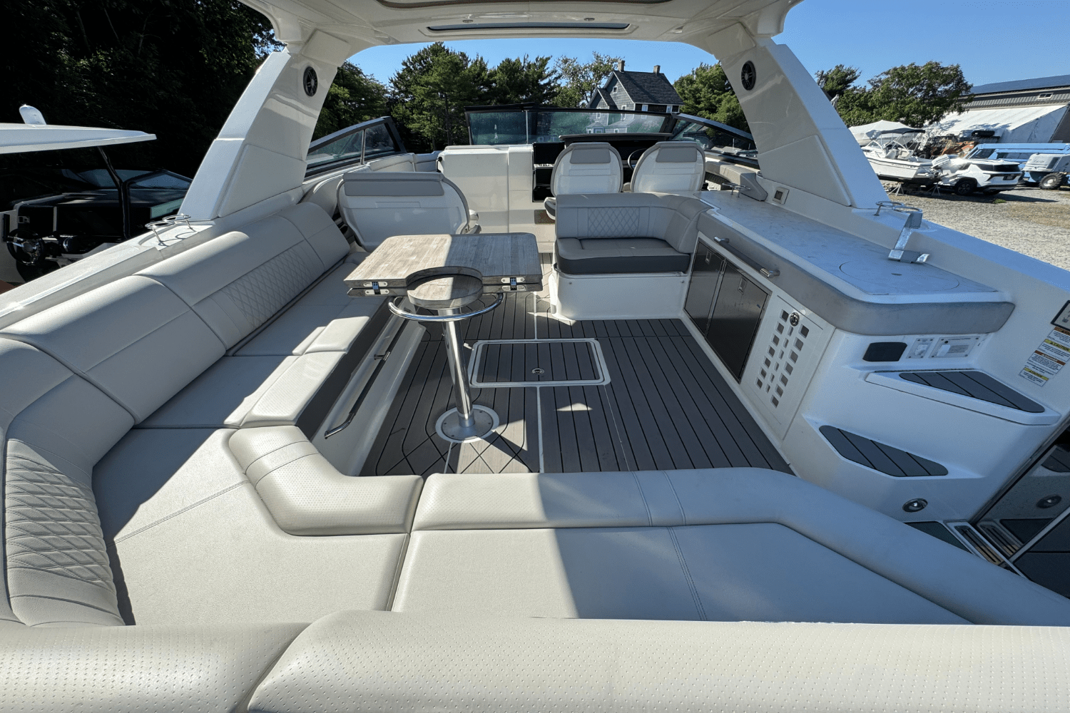 2022 Sea Ray SLX 400 Image Thumbnail #14