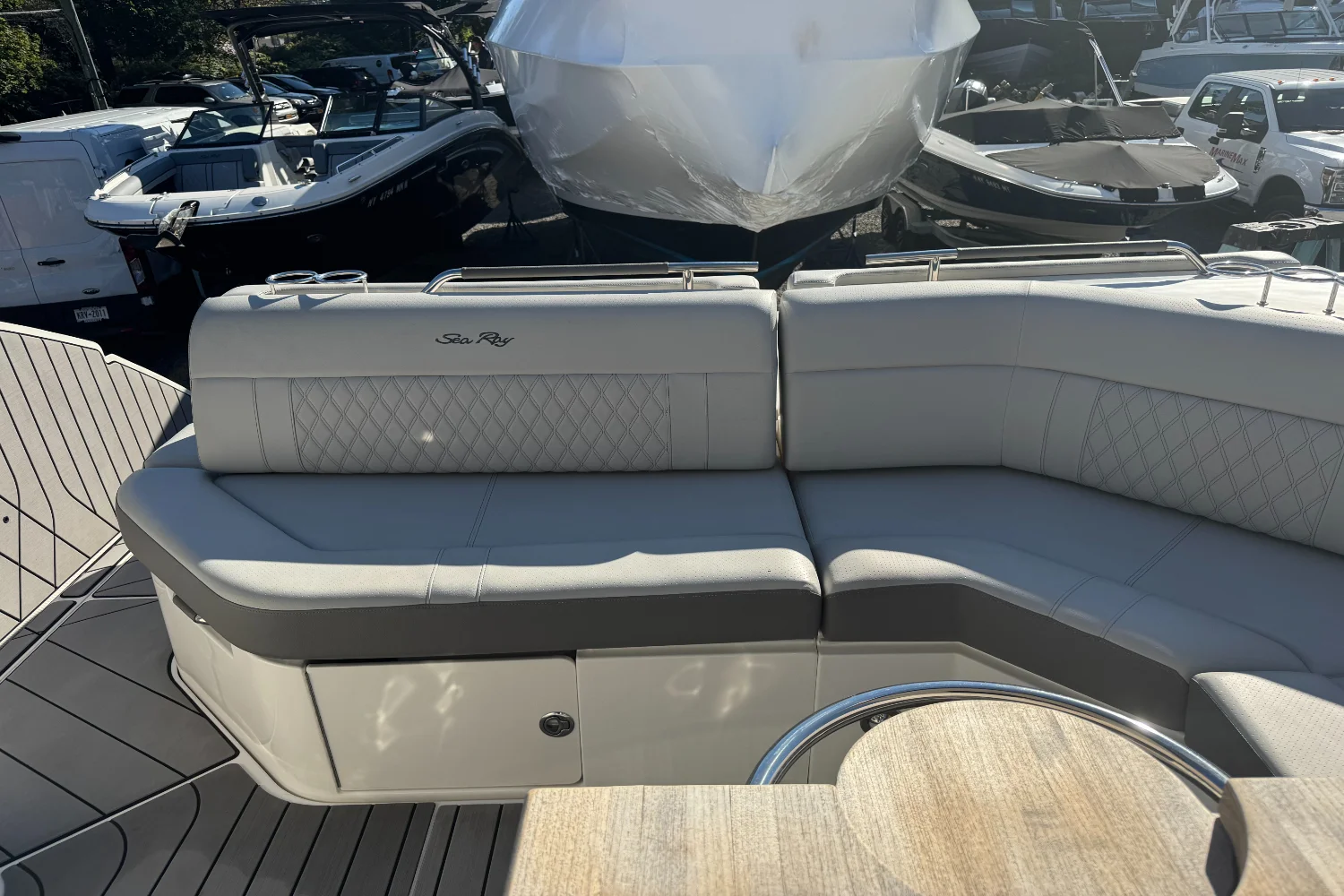 2022 Sea Ray SLX 400 Image Thumbnail #7