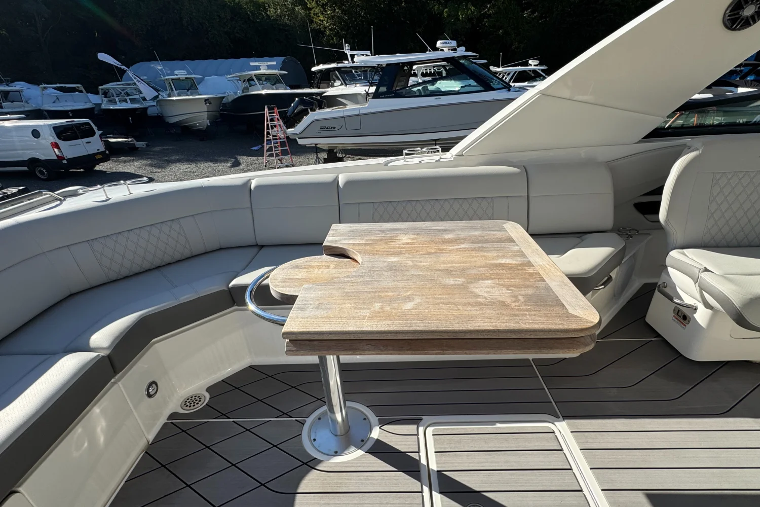 2022 Sea Ray SLX 400 Image Thumbnail #8