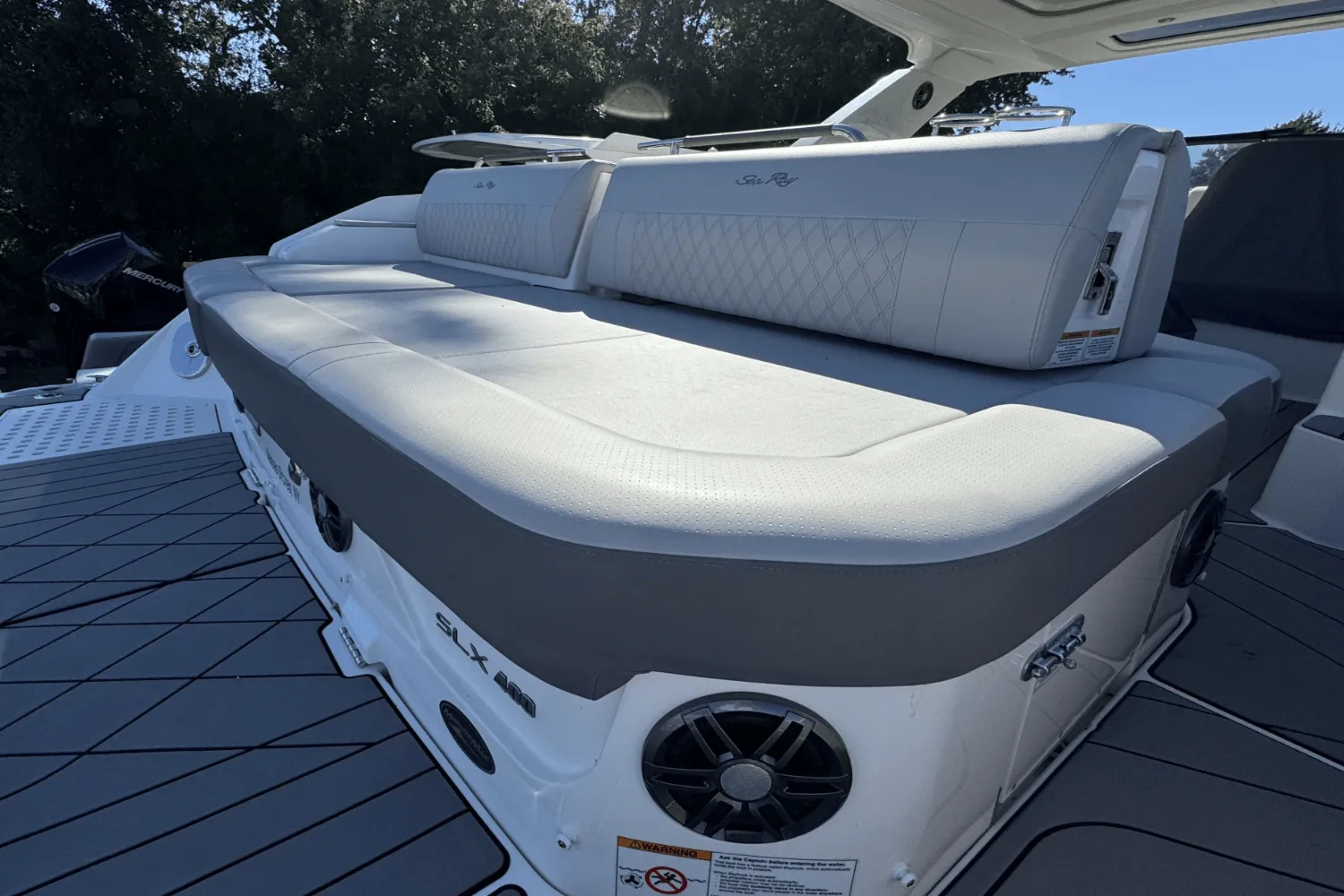 2022 Sea Ray SLX 400 Image Thumbnail #6