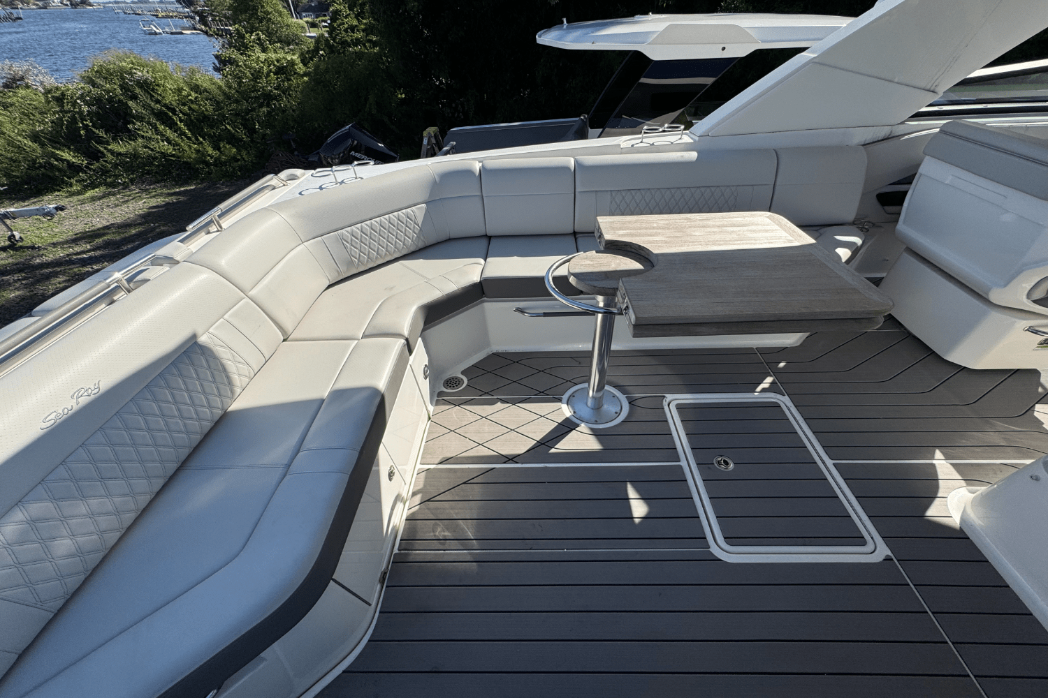 2022 Sea Ray SLX 400 Image Thumbnail #15