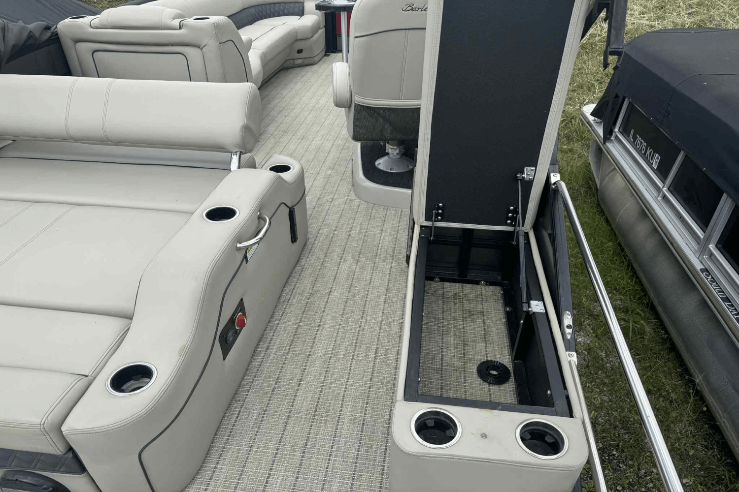 2019 Barletta L21U Image Thumbnail #8