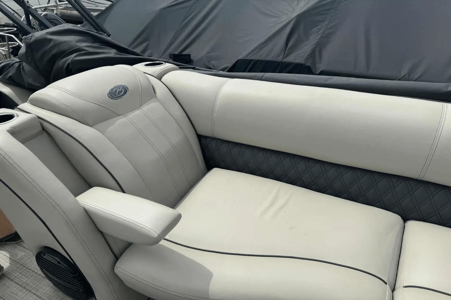 2019 Barletta L21U Image Thumbnail #11