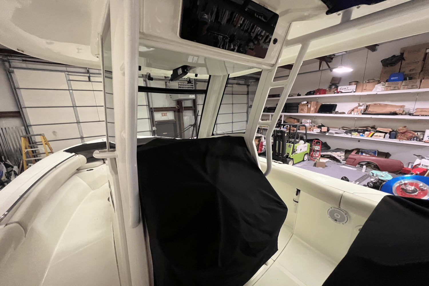 2017 Boston Whaler 280 OUTRAGE Image Thumbnail #16