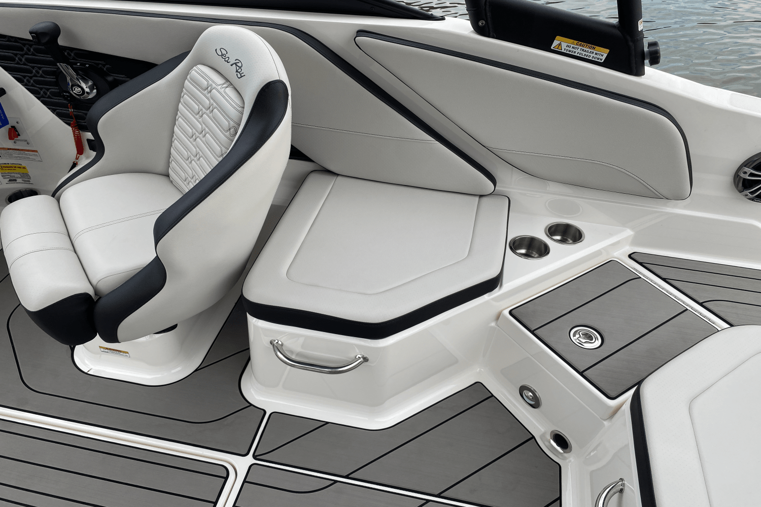 2024 Sea Ray 210 SPX Image Thumbnail #18