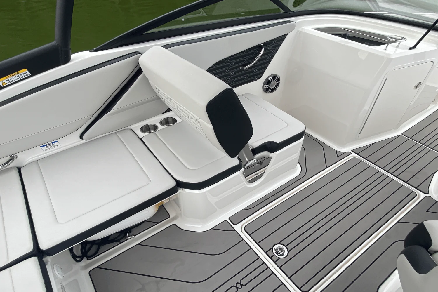 2024 Sea Ray 210 SPX Image Thumbnail #11