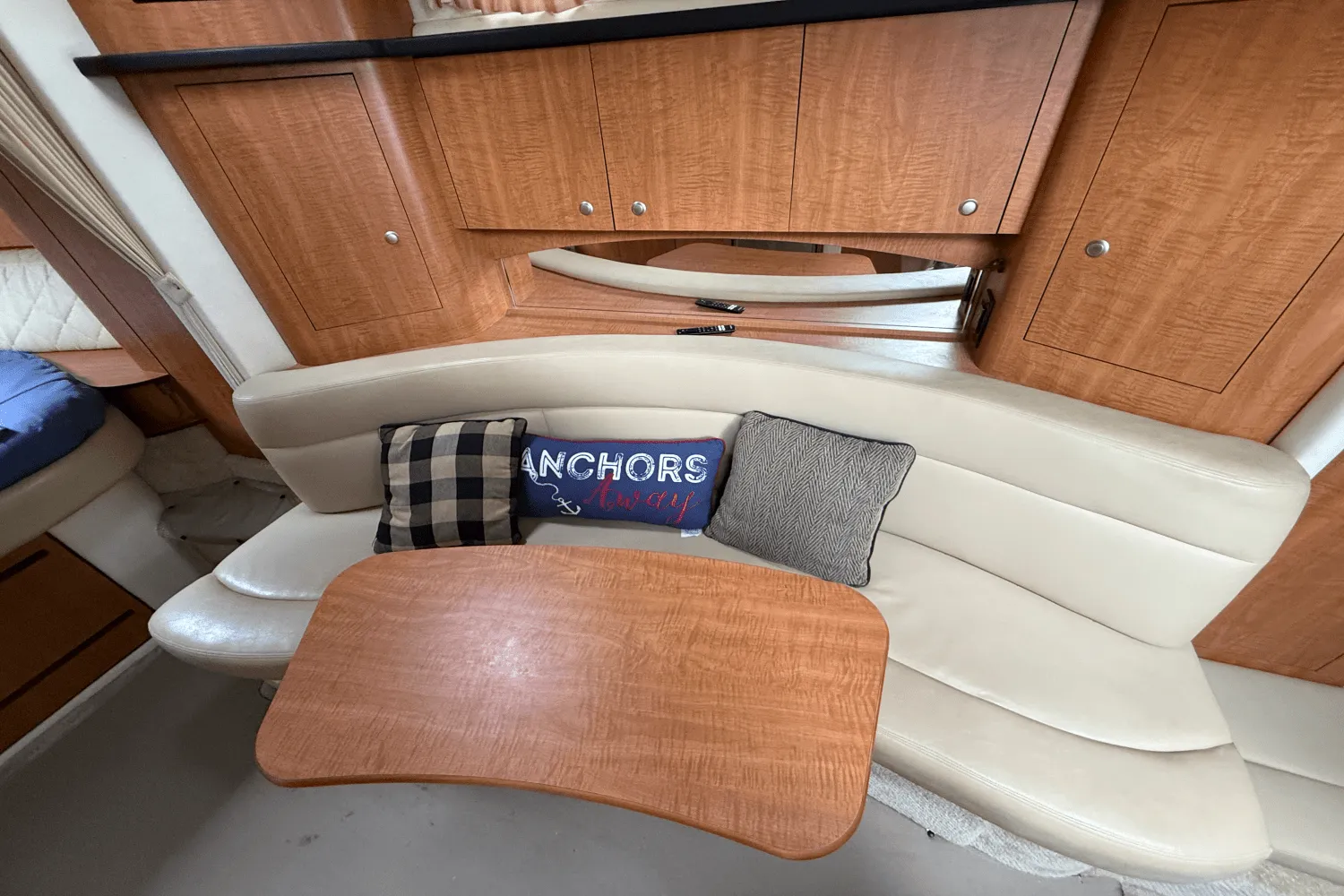 2006 Sea Ray 320 Sundancer Image Thumbnail #25