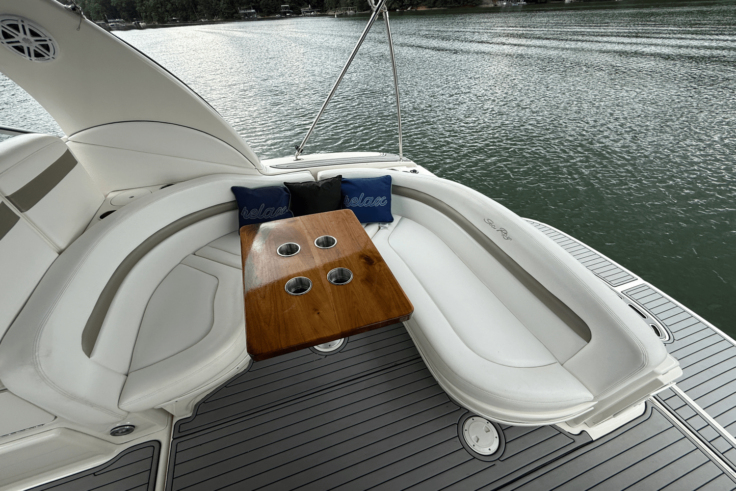 2006 Sea Ray 320 Sundancer Image Thumbnail #16
