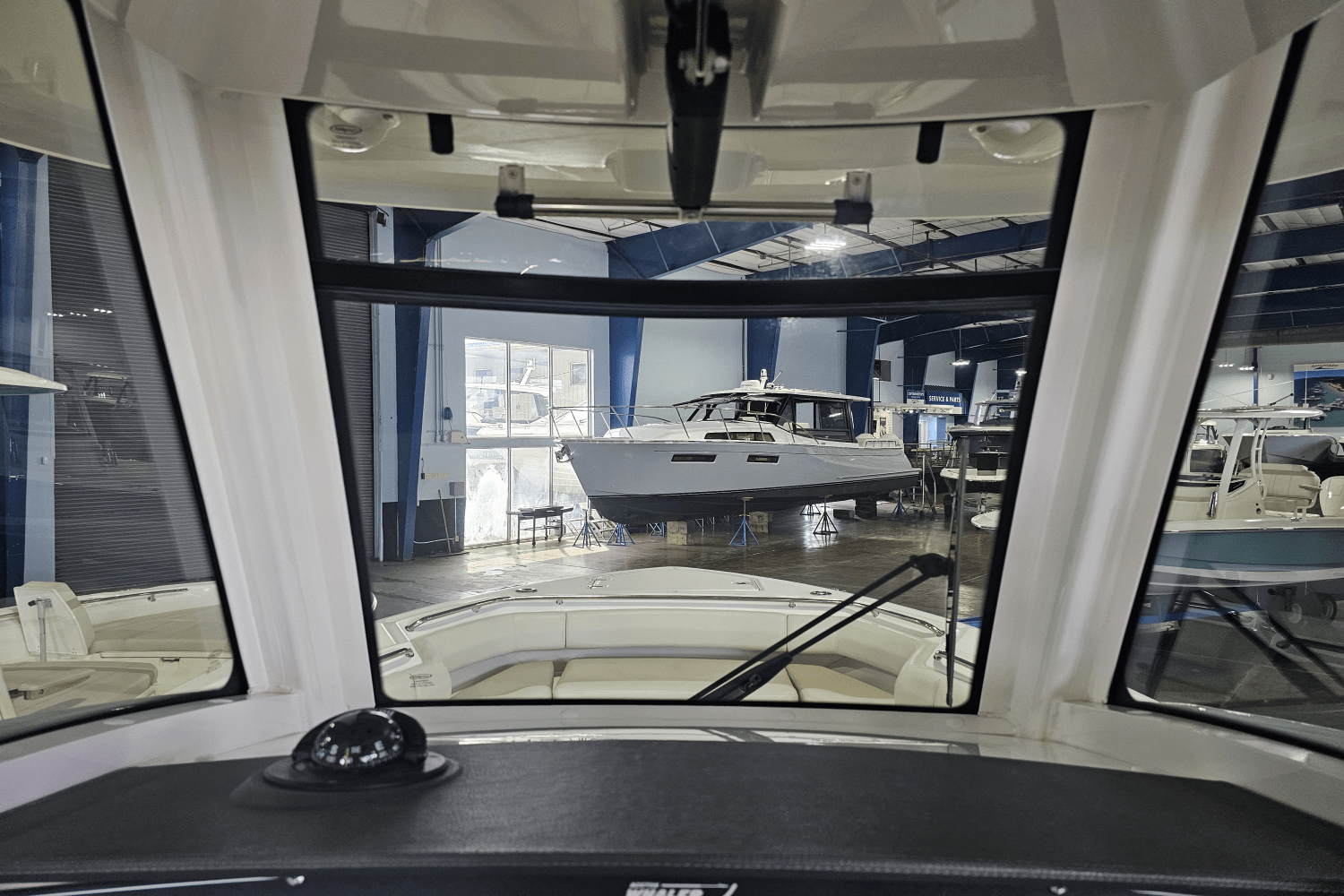 2019 Boston Whaler 280 OUTRAGE Image Thumbnail #18