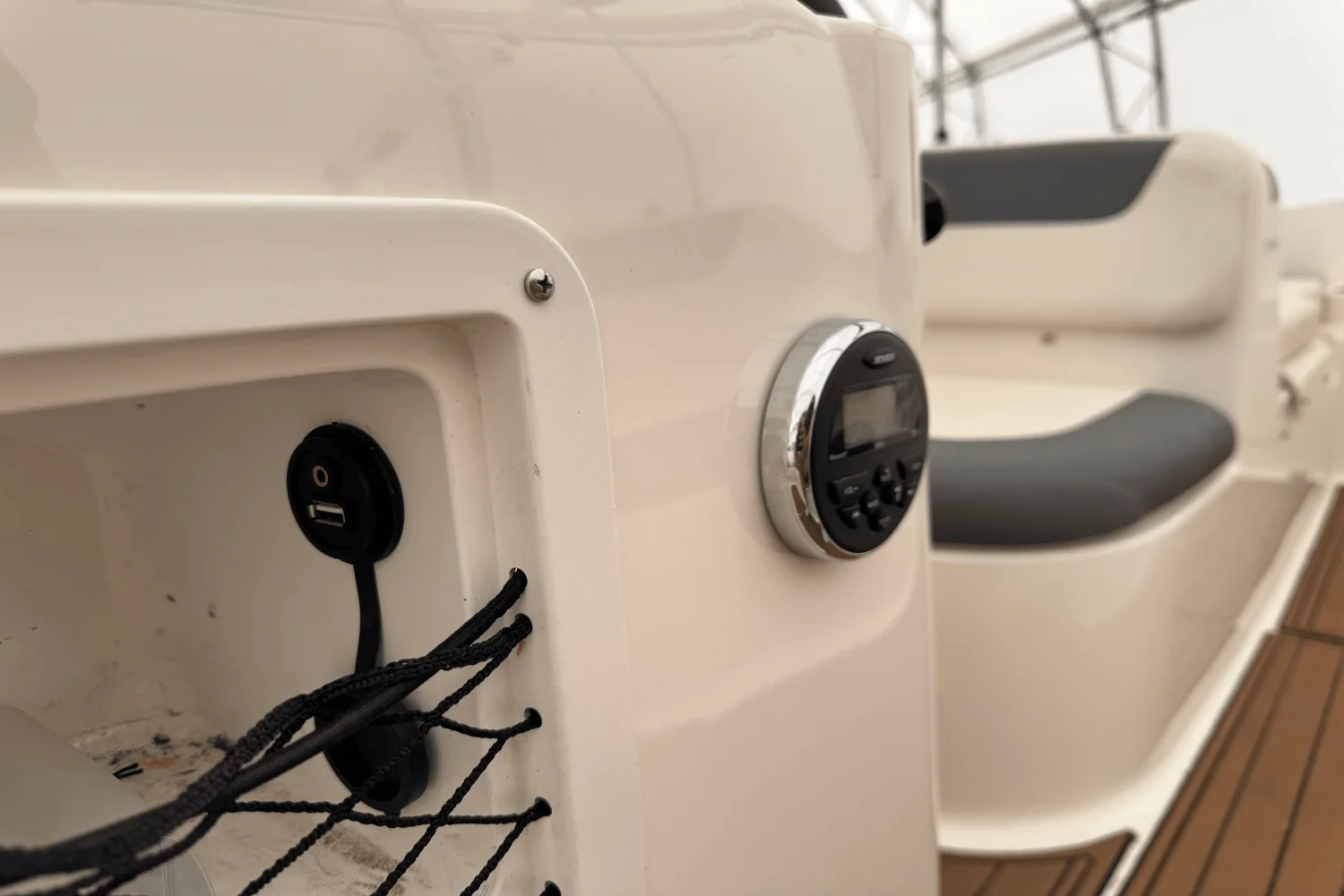 2019 Bayliner 180 EL Image Thumbnail #5