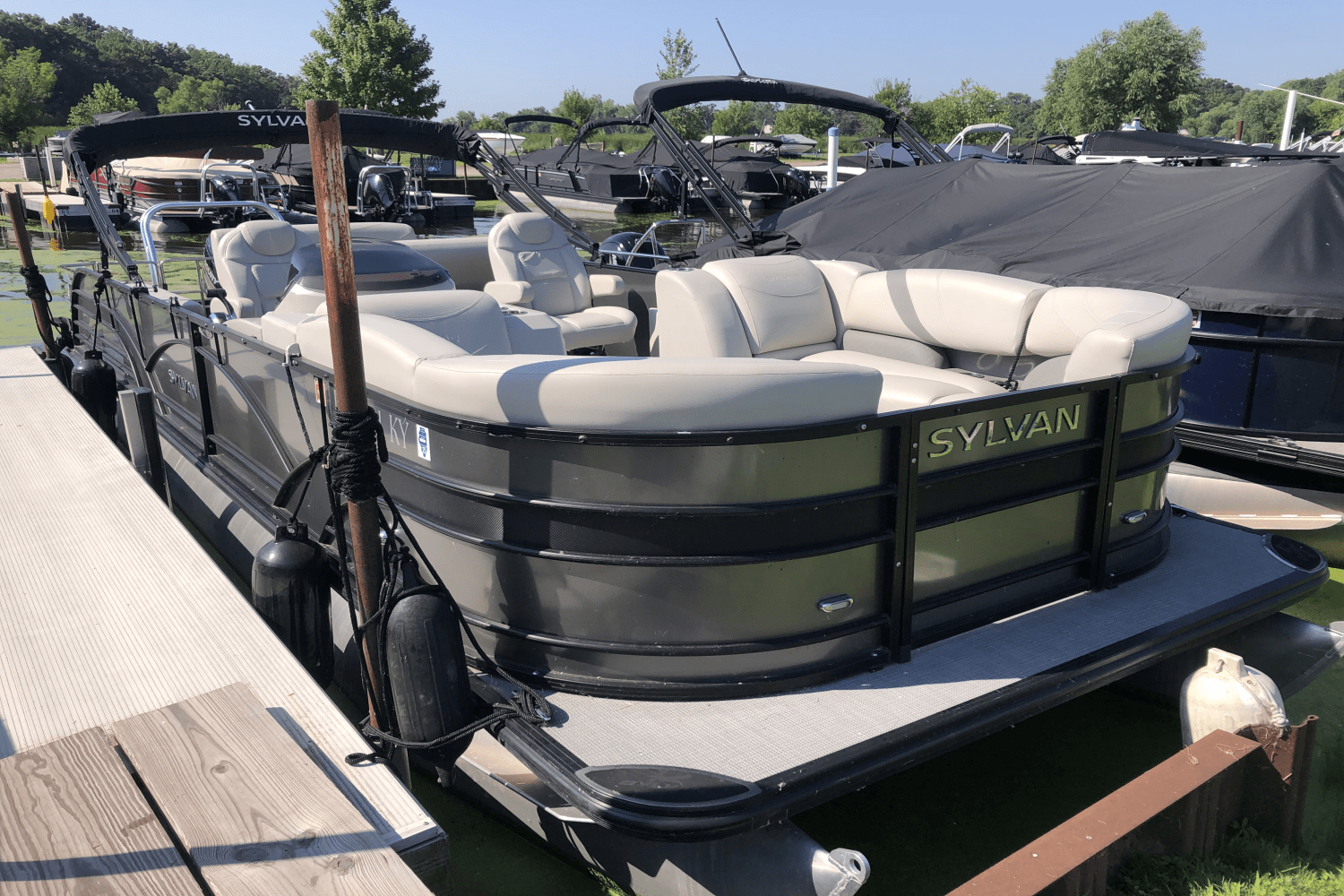 2019 Sylvan MIRAGE 8524 DLZ Image Thumbnail #1