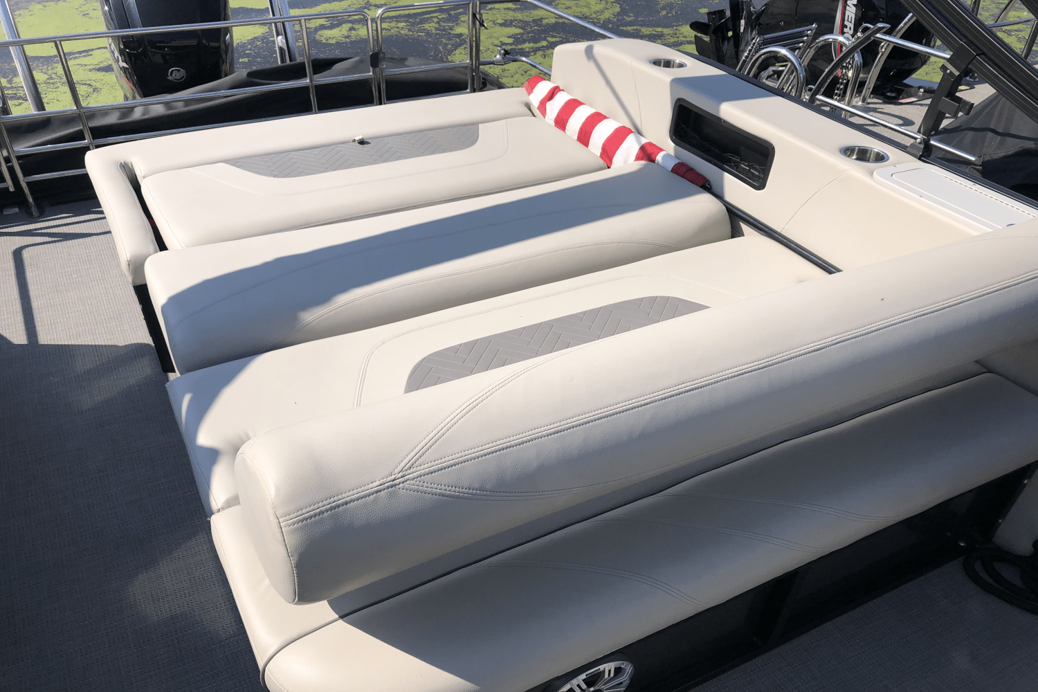 2019 Sylvan MIRAGE 8524 DLZ Image Thumbnail #9