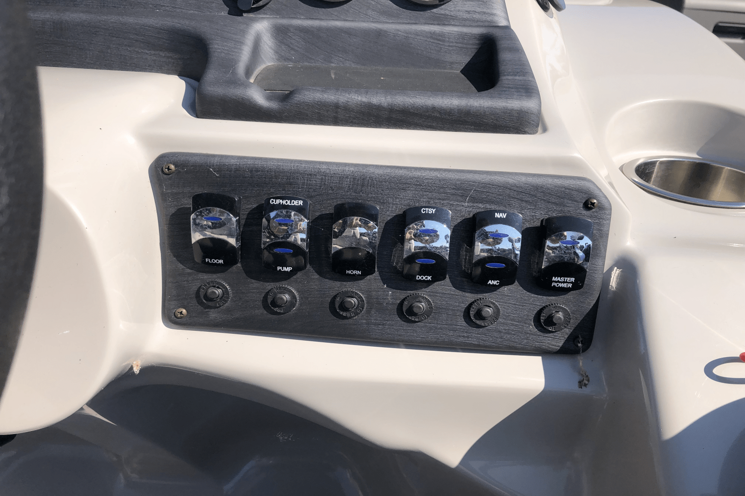 2019 Sylvan MIRAGE 8524 DLZ Image Thumbnail #16