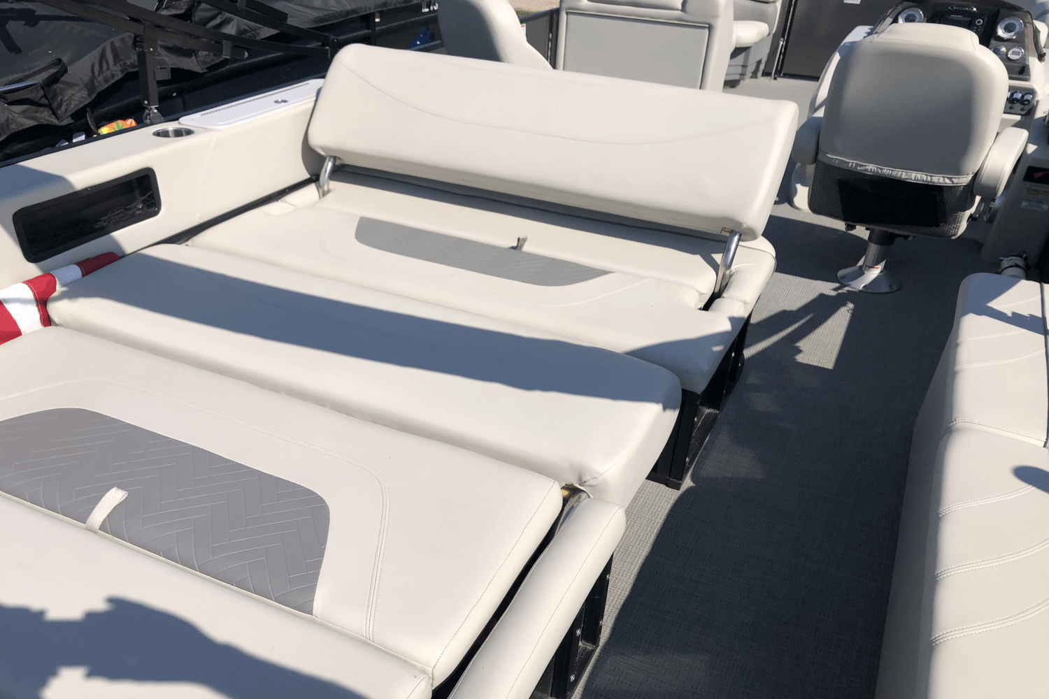 2019 Sylvan MIRAGE 8524 DLZ Image Thumbnail #20