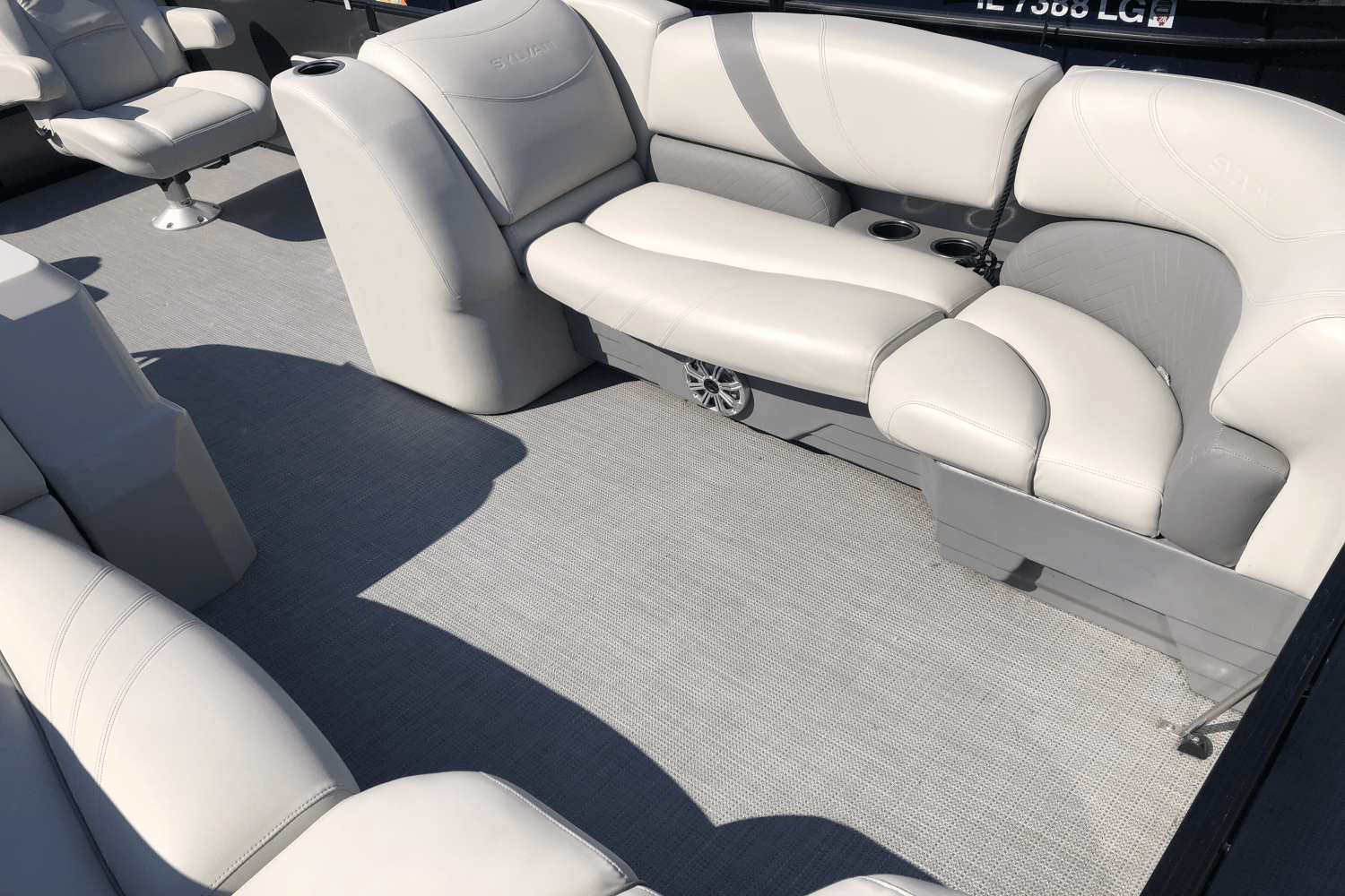 2019 Sylvan MIRAGE 8524 DLZ Image Thumbnail #4